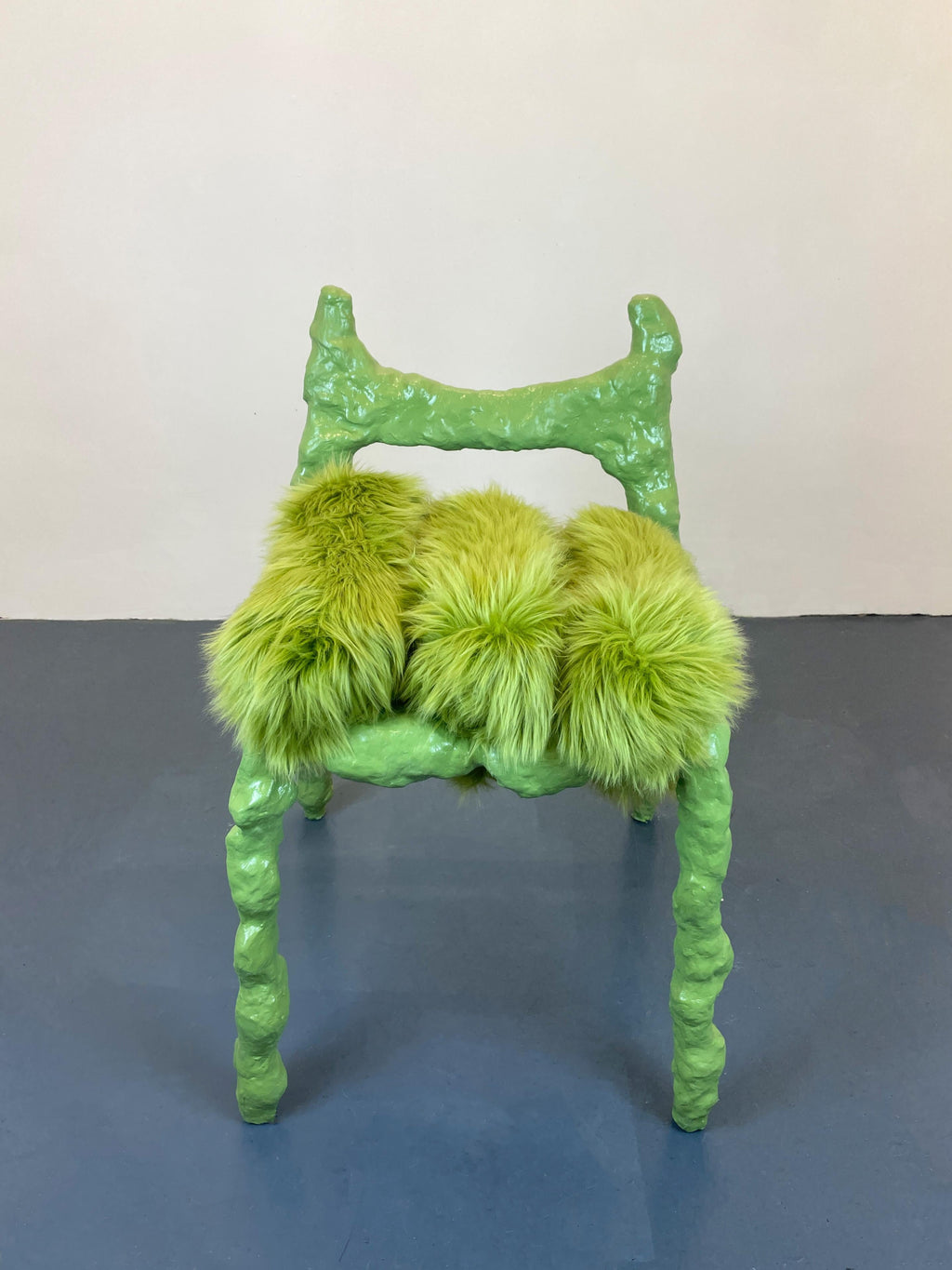 https://a.1stdibscdn.com/monster-chair-by-maria-zakioso-for-sale-picture-3/f_12192/f_415739921726867046436/IMG_0324_master.JPG