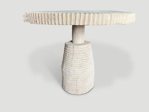 https://a.1stdibscdn.com/andrianna-shamaris-bleached-teak-entry-table-in-modern-organic-design-for-sale-picture-2/f_10806/f_490922421772747951918/IMG_0339_master.jpeg