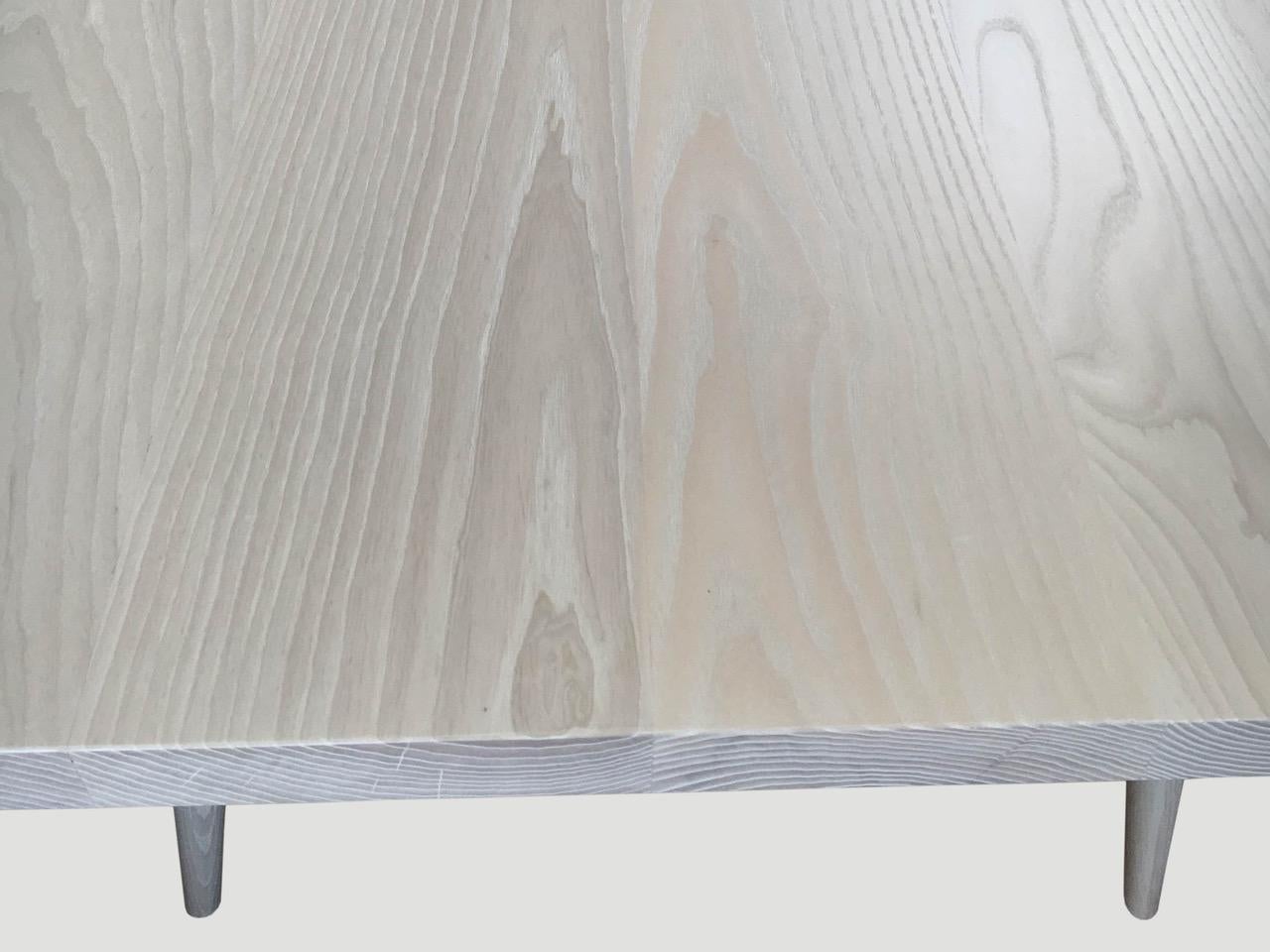 https://a.1stdibscdn.com/andrianna-shamaris-bleached-ash-wood-dining-table-for-sale-picture-4/f_10806/1621714983729/IMG_0360_master.jpeg