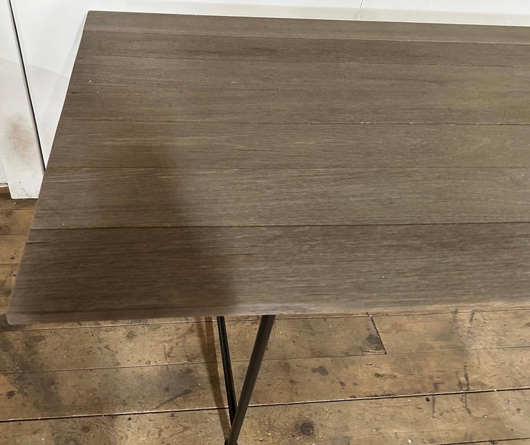 https://a.1stdibscdn.com/reclaimed-mahogany-wood-top-with-custom-metal-base-for-sale-picture-6/f_8334/f_332772421678755578943/IMG_0363_master.jpg?width=768