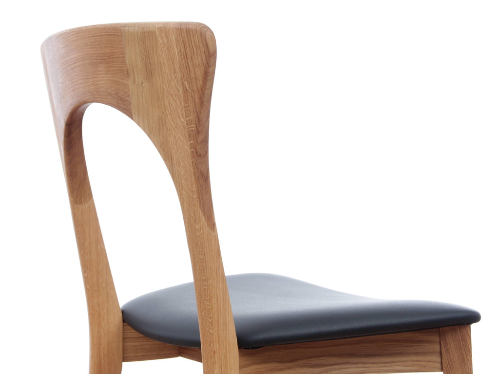 https://a.1stdibscdn.com/mid-century-modern-scandinavian-dining-chair-model-peter-by-niels-koefoed-for-sale-picture-11/f_17192/1526508767418/IMG_0474_master.JPG