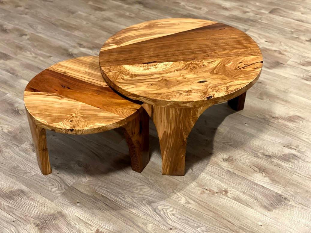 https://a.1stdibscdn.com/handcrafted-round-nesting-coffee-tables-in-natural-wood-for-sale-picture-9/f_102222/f_431716421736981943961/IMG_0722_master.jpg