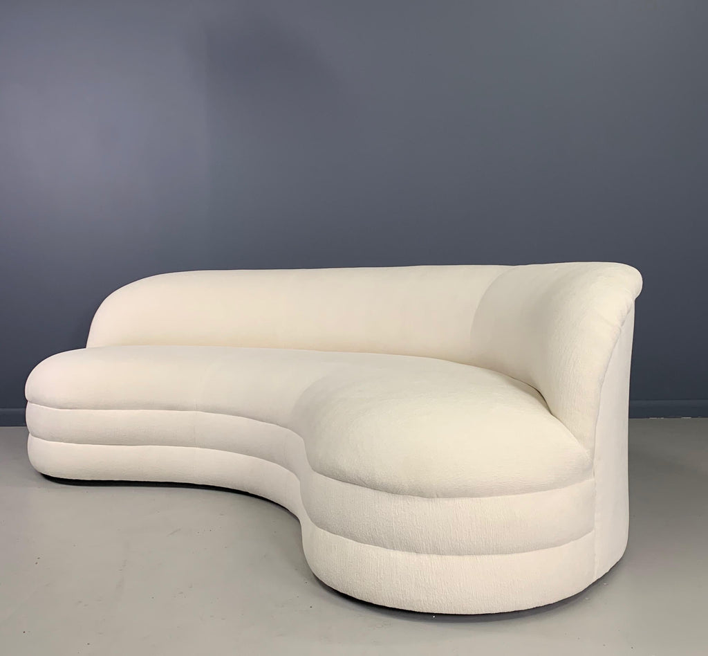 https://a.1stdibscdn.com/mid-century-kidney-bean-curved-sofa-weiman-style-for-sale-picture-5/f_12732/f_272766121644277966789/IMG_0975_copy_master.jpg