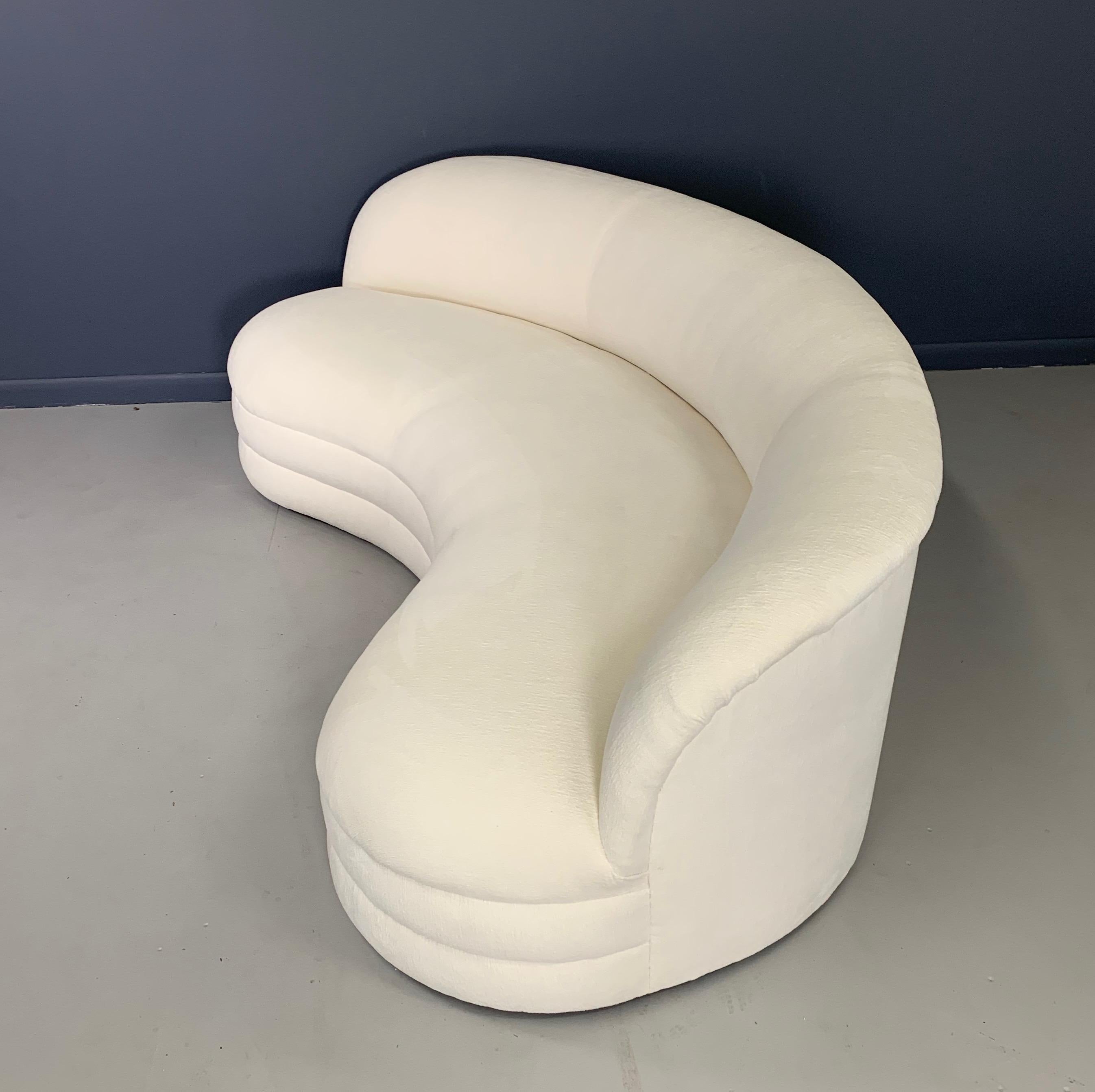 https://a.1stdibscdn.com/mid-century-kidney-bean-curved-sofa-weiman-style-for-sale-picture-9/f_12732/f_272766121644277972012/IMG_0977_master.jpg