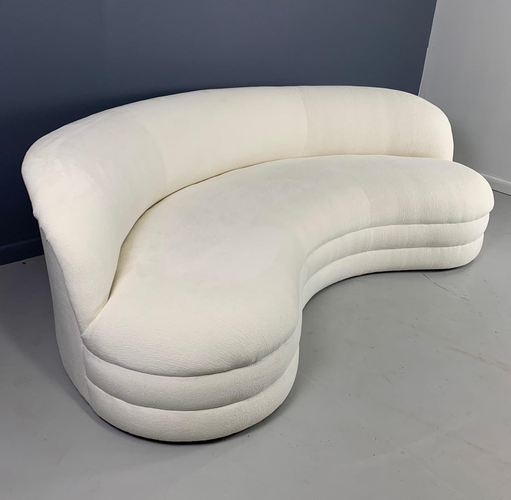 https://a.1stdibscdn.com/mid-century-kidney-bean-curved-sofa-weiman-style-for-sale-picture-14/f_12732/f_272766121644277974372/IMG_0982_copy_master.jpg