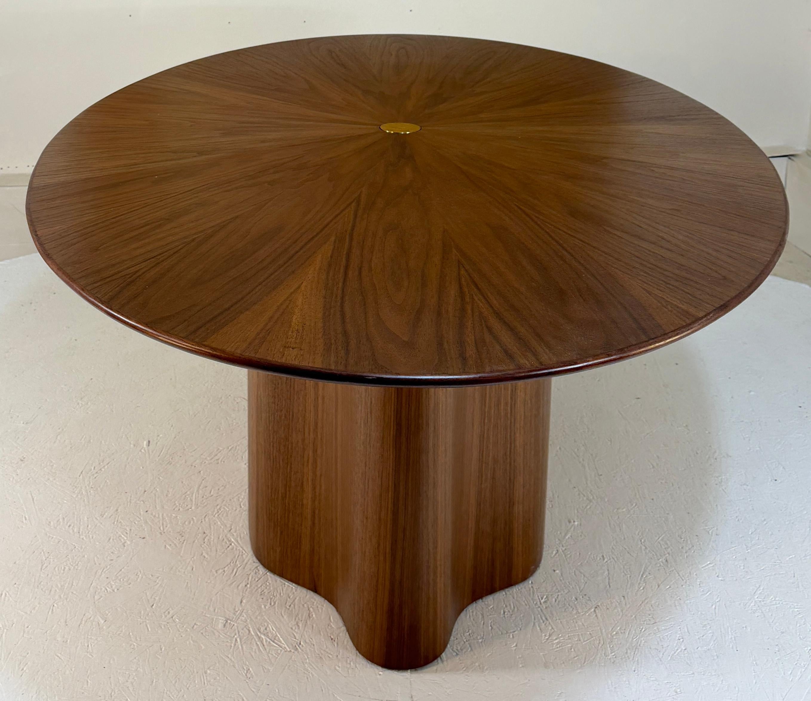 https://a.1stdibscdn.com/new-series-dining-table-in-walnut-oval-and-round-for-sale-picture-8/f_16162/f_482741721768170480489/IMG_1074_copy_master.JPG