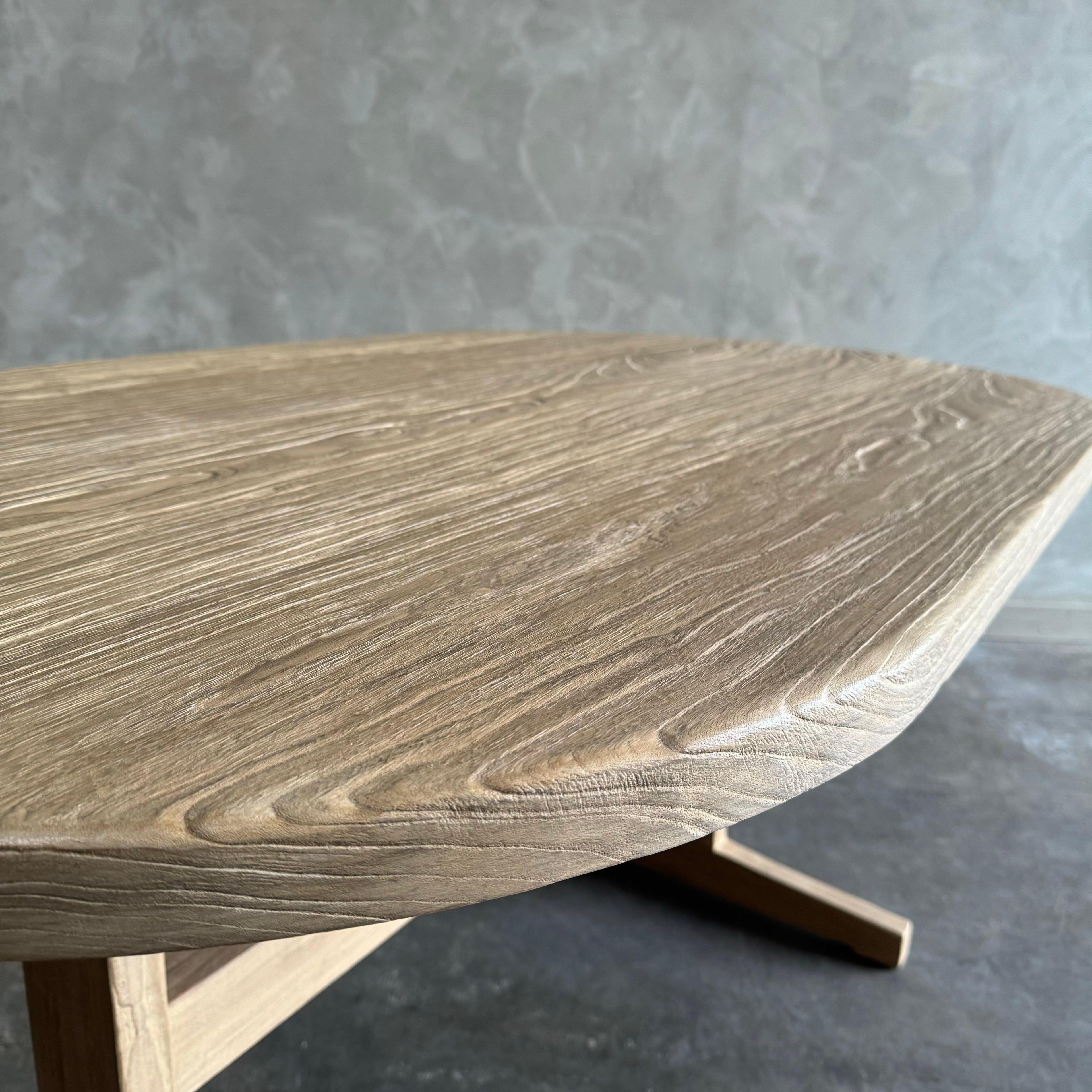 https://a.1stdibscdn.com/tami-oval-dining-table-for-sale-picture-5/f_18223/f_408229321722093211027/IMG_1079_master.jpeg