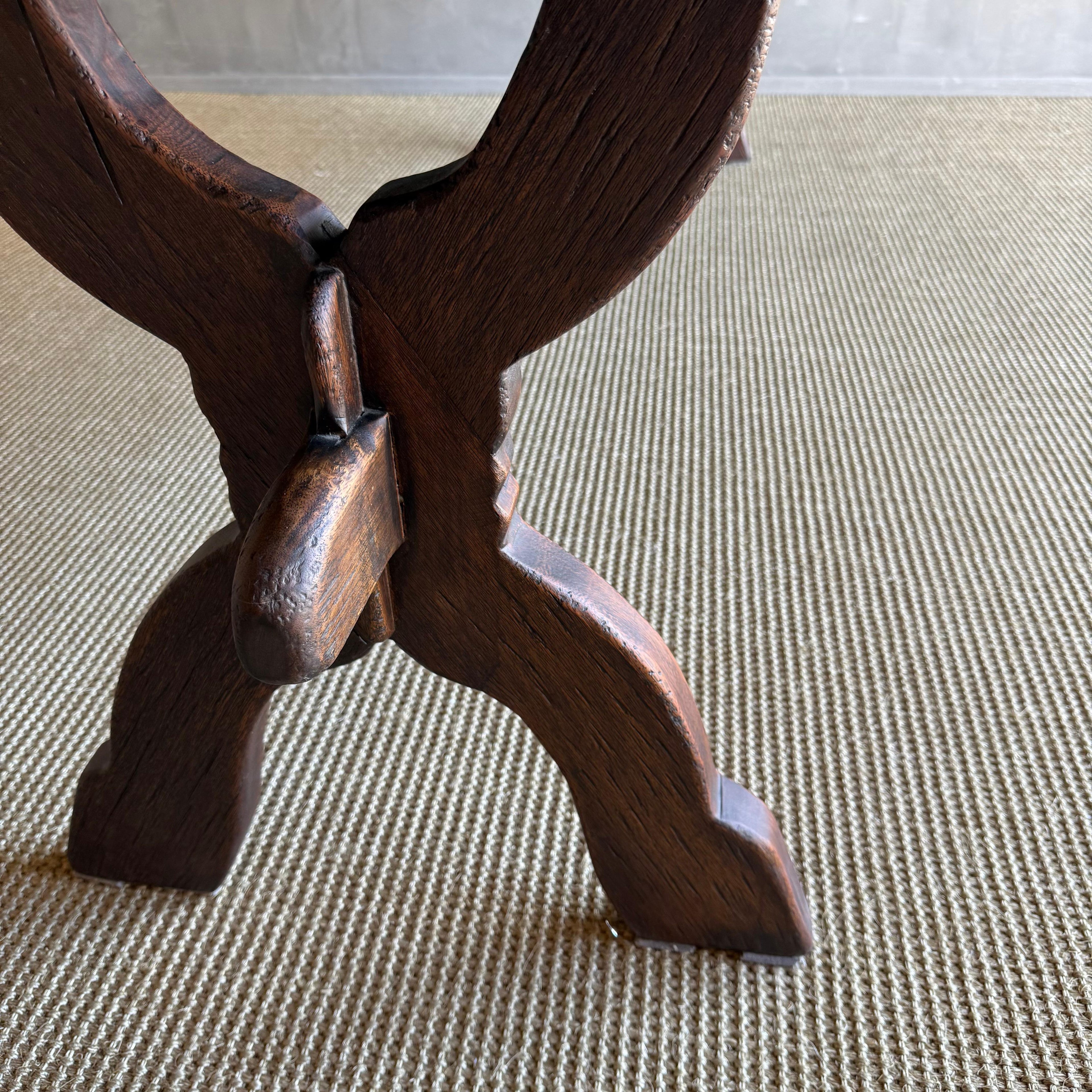 https://a.1stdibscdn.com/custom-made-reclaimed-wood-dining-table-in-walnut-finish-13-foot-long-for-sale-picture-11/f_18223/f_484772621769201443006/IMG_1080_master.jpg