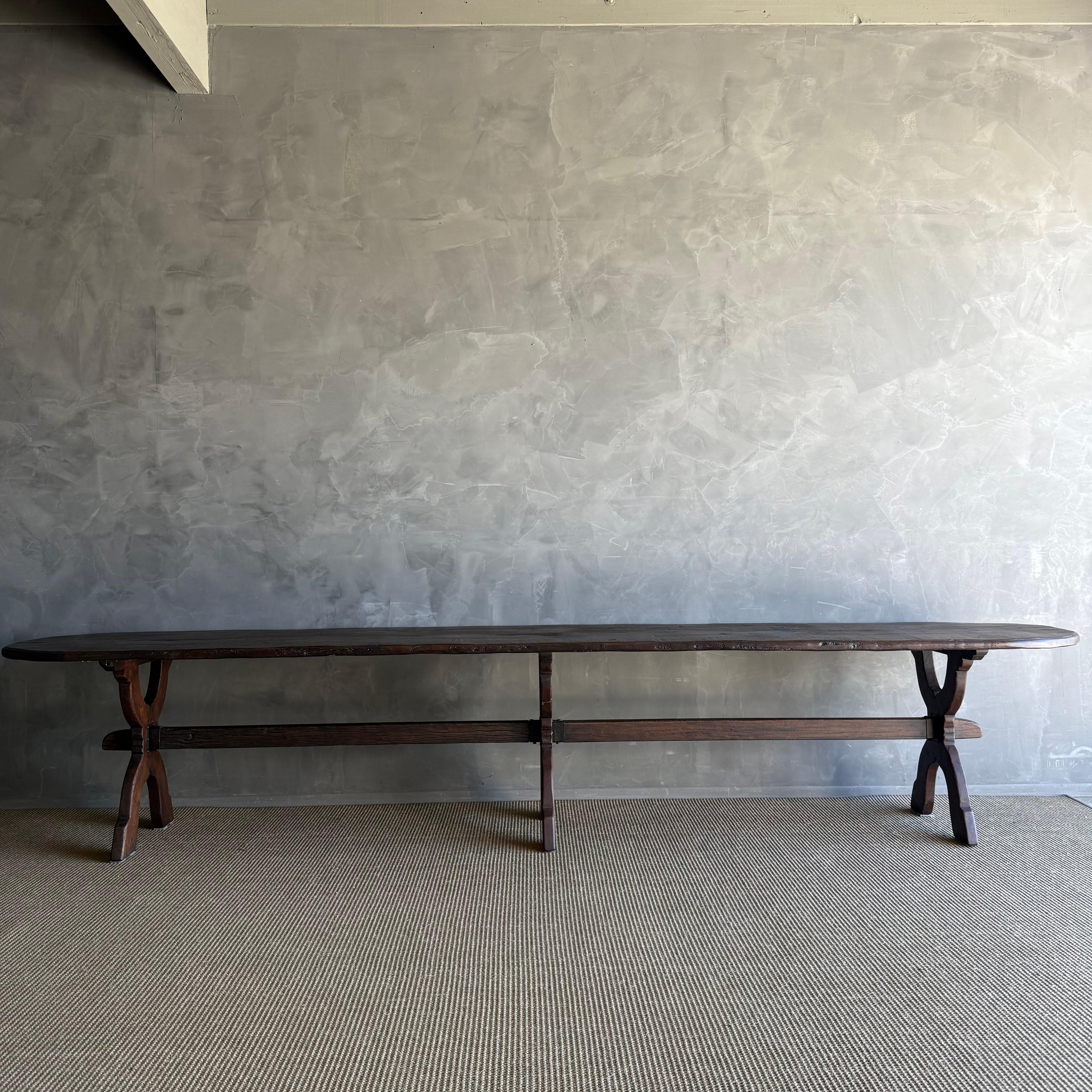 https://a.1stdibscdn.com/custom-made-reclaimed-wood-dining-table-in-walnut-finish-13-foot-long-for-sale-picture-10/f_18223/f_484772621769201361277/IMG_1103_master.jpg