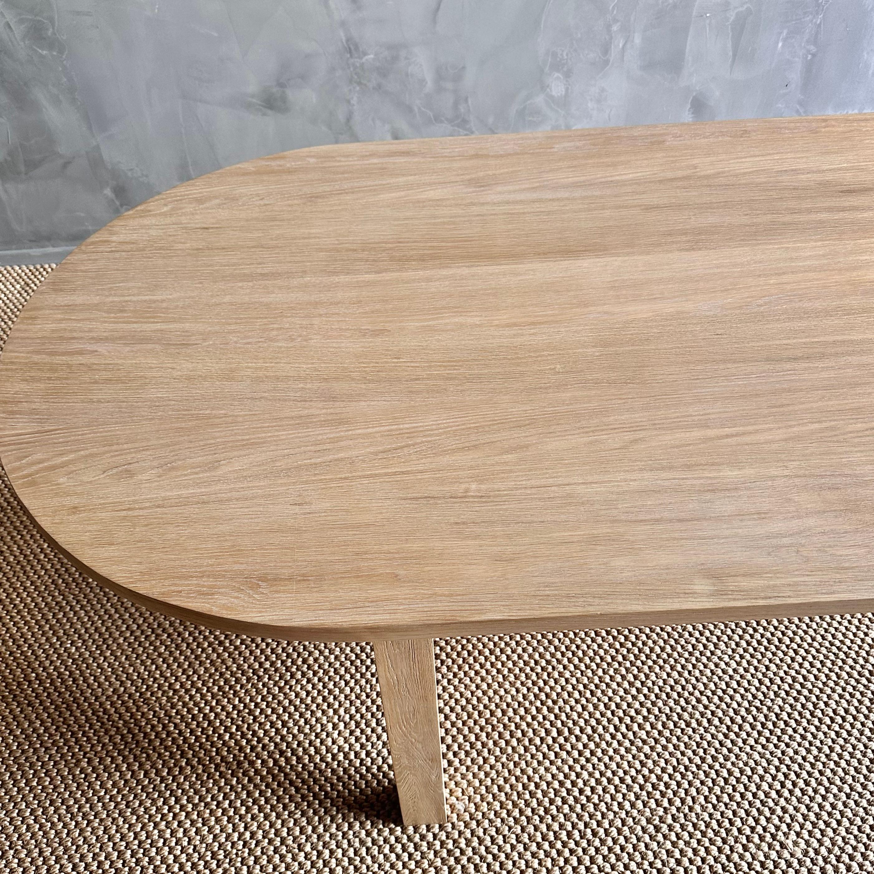 https://a.1stdibscdn.com/oval-dining-table-in-natural-white-oak-for-sale-picture-5/f_18223/f_454187021749679988542/IMG_1146_master.jpg