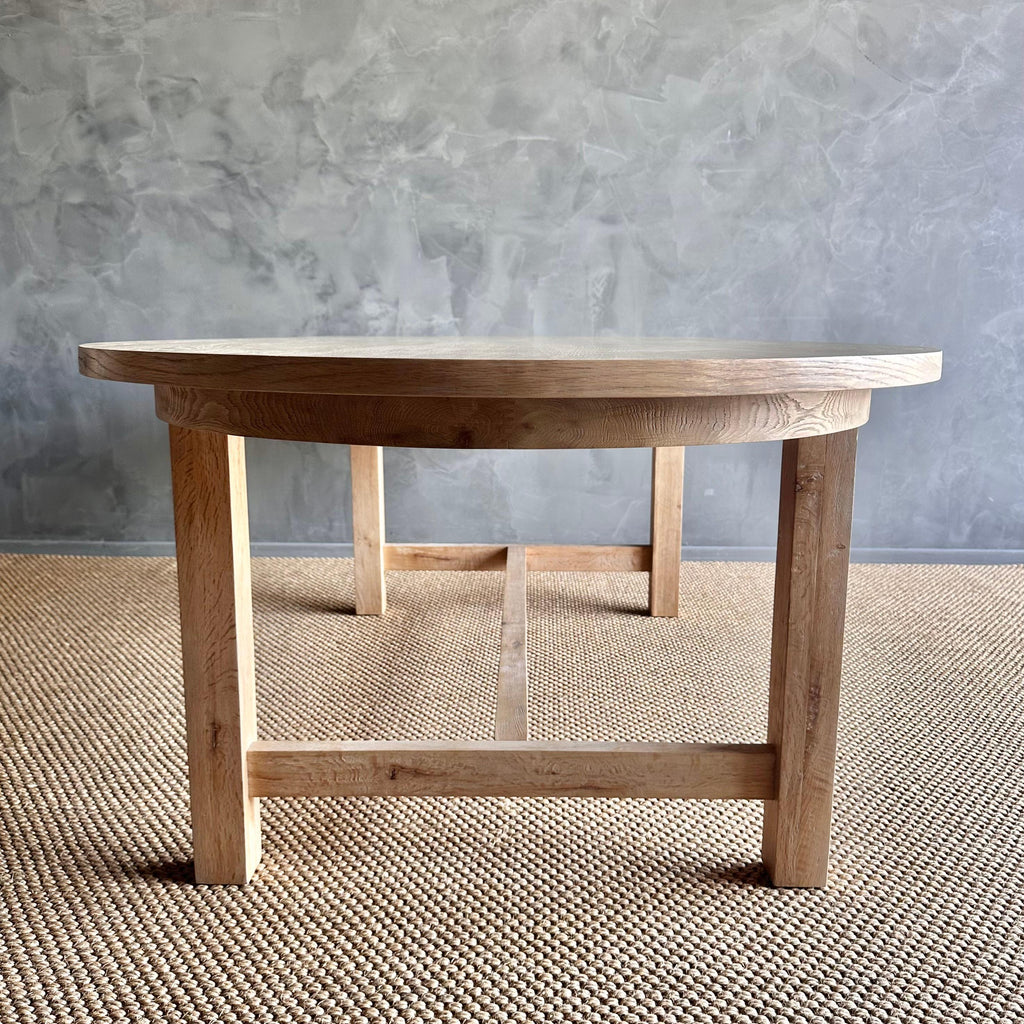 https://a.1stdibscdn.com/oval-dining-table-in-natural-white-oak-for-sale-picture-11/f_18223/f_418398921728590643497/IMG_1162_master.jpg