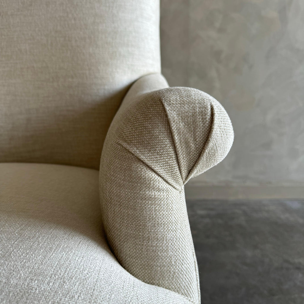 https://a.1stdibscdn.com/linen-arm-chair-for-sale-picture-7/f_18223/f_408826221722528701172/IMG_1189_master.jpeg