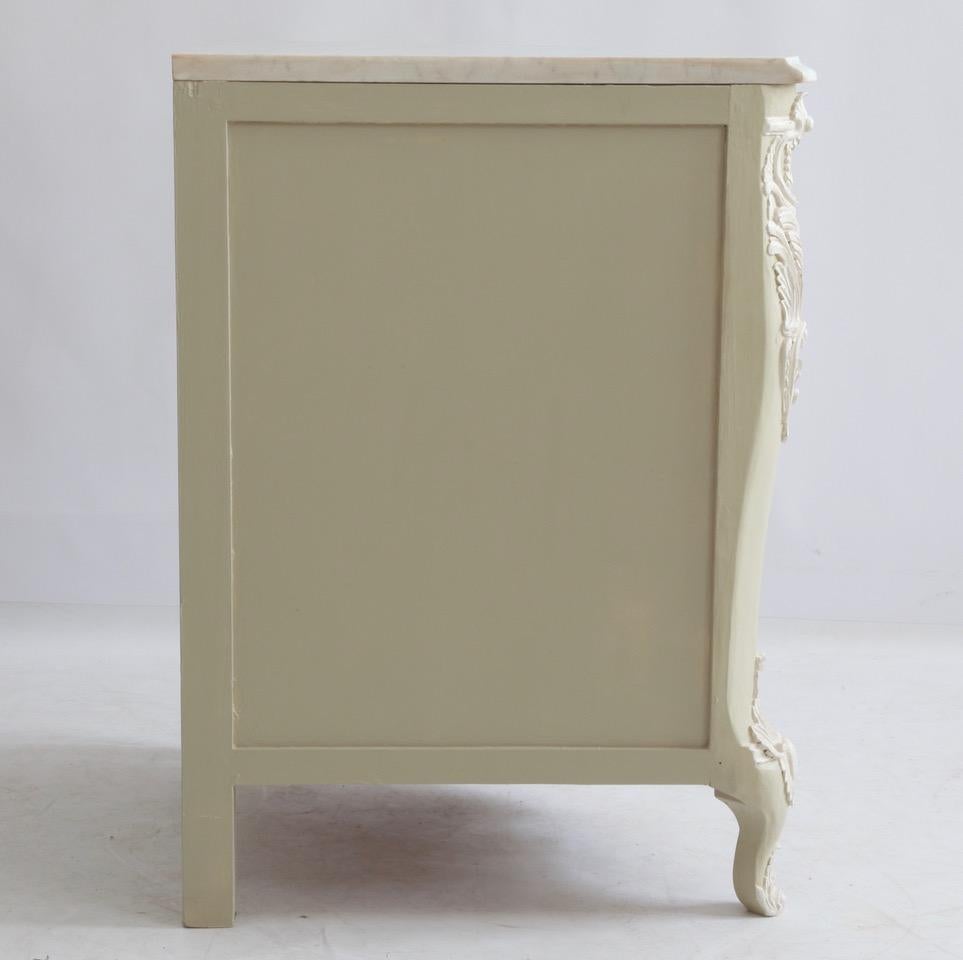 https://a.1stdibscdn.com/louis-xv-style-corner-cabinet-made-by-la-maison-london-with-carrara-marble-top-for-sale-picture-8/f_23353/1596642278963/IMG_1197_master.jpeg