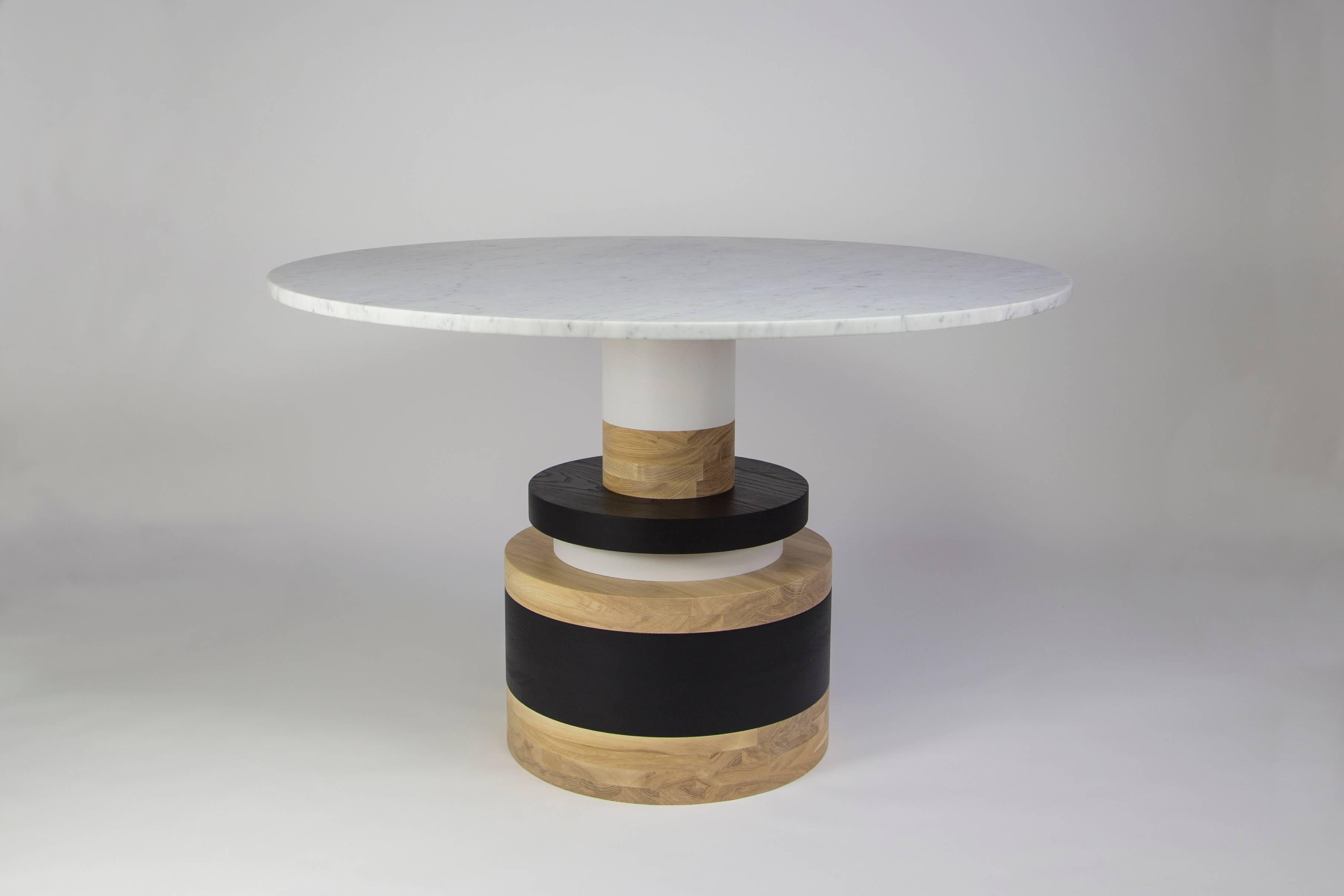 https://a.1stdibscdn.com/sass-dining-table-from-souda-small-black-marble-top-for-sale-picture-3/f_23153/f_266755121640365370540/IMG_1247_master.jpg