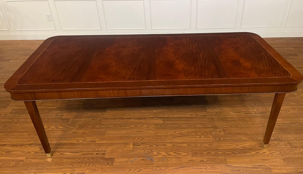 https://a.1stdibscdn.com/hepplewhite-style-mahogany-four-leg-dining-table-made-to-order-for-sale-picture-3/f_44162/f_391790121712549862584/IMG_1397_master.jpeg
