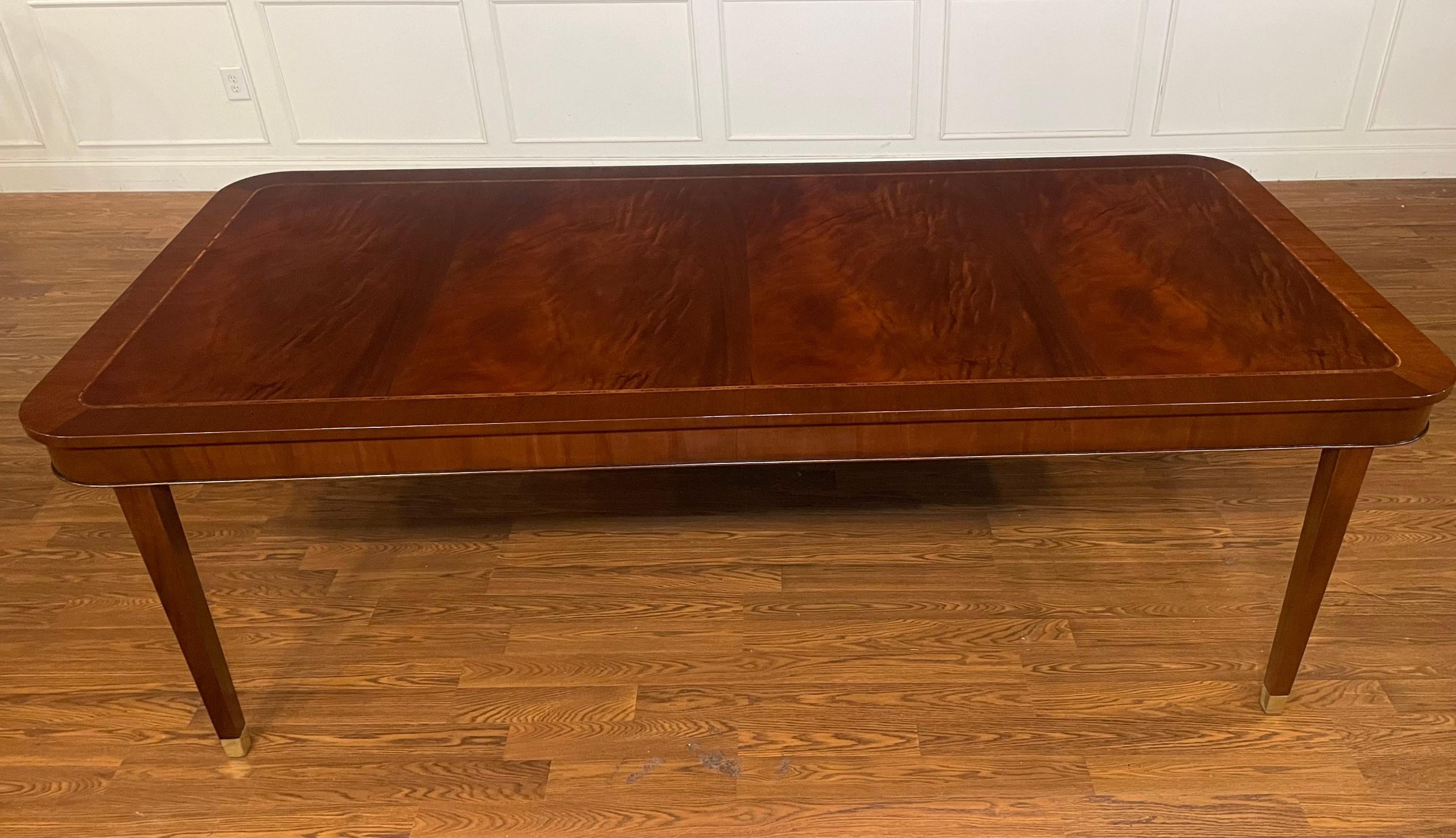 https://a.1stdibscdn.com/hepplewhite-style-mahogany-four-leg-dining-table-made-to-order-for-sale-picture-3/f_44162/f_391790121712549862584/IMG_1397_master.jpeg