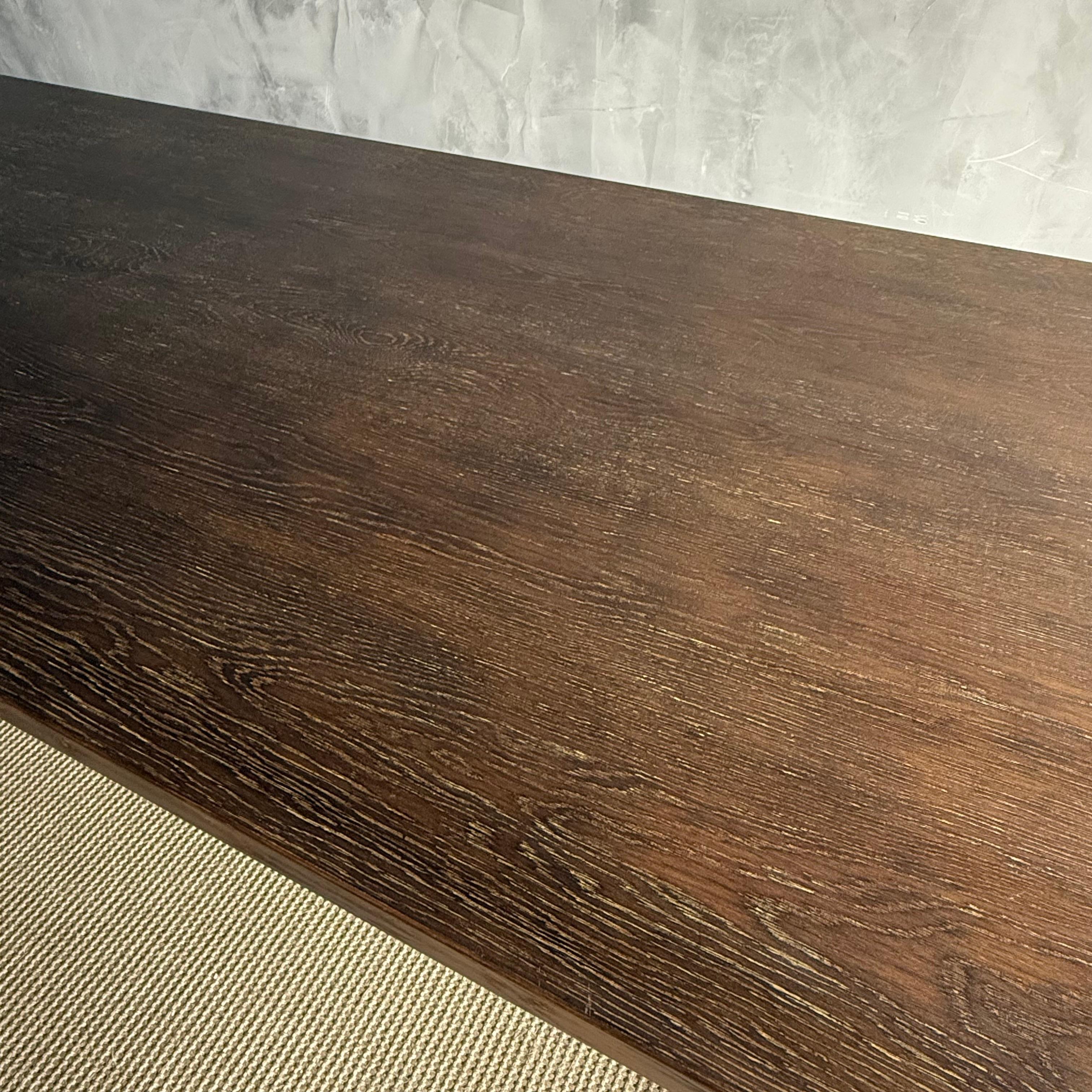 https://a.1stdibscdn.com/reclaimed-wood-oak-dining-table-84-for-sale-picture-12/f_18223/f_476597921763774058888/IMG_1408_2_master.jpg