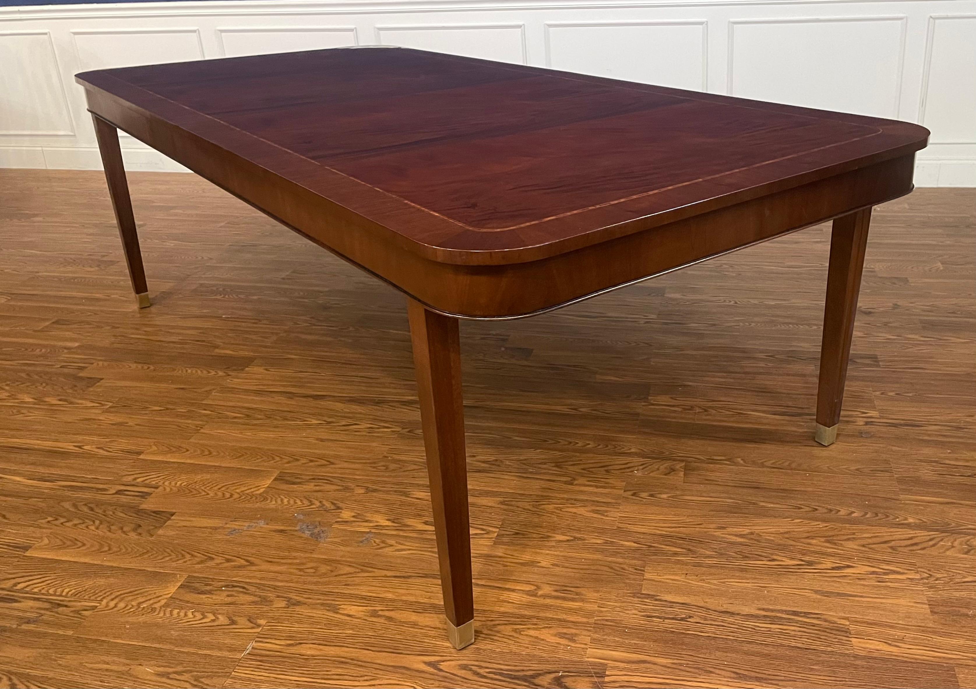 https://a.1stdibscdn.com/hepplewhite-style-mahogany-four-leg-dining-table-made-to-order-for-sale-picture-6/f_44162/f_391790121712549869684/IMG_1408_master.jpeg
