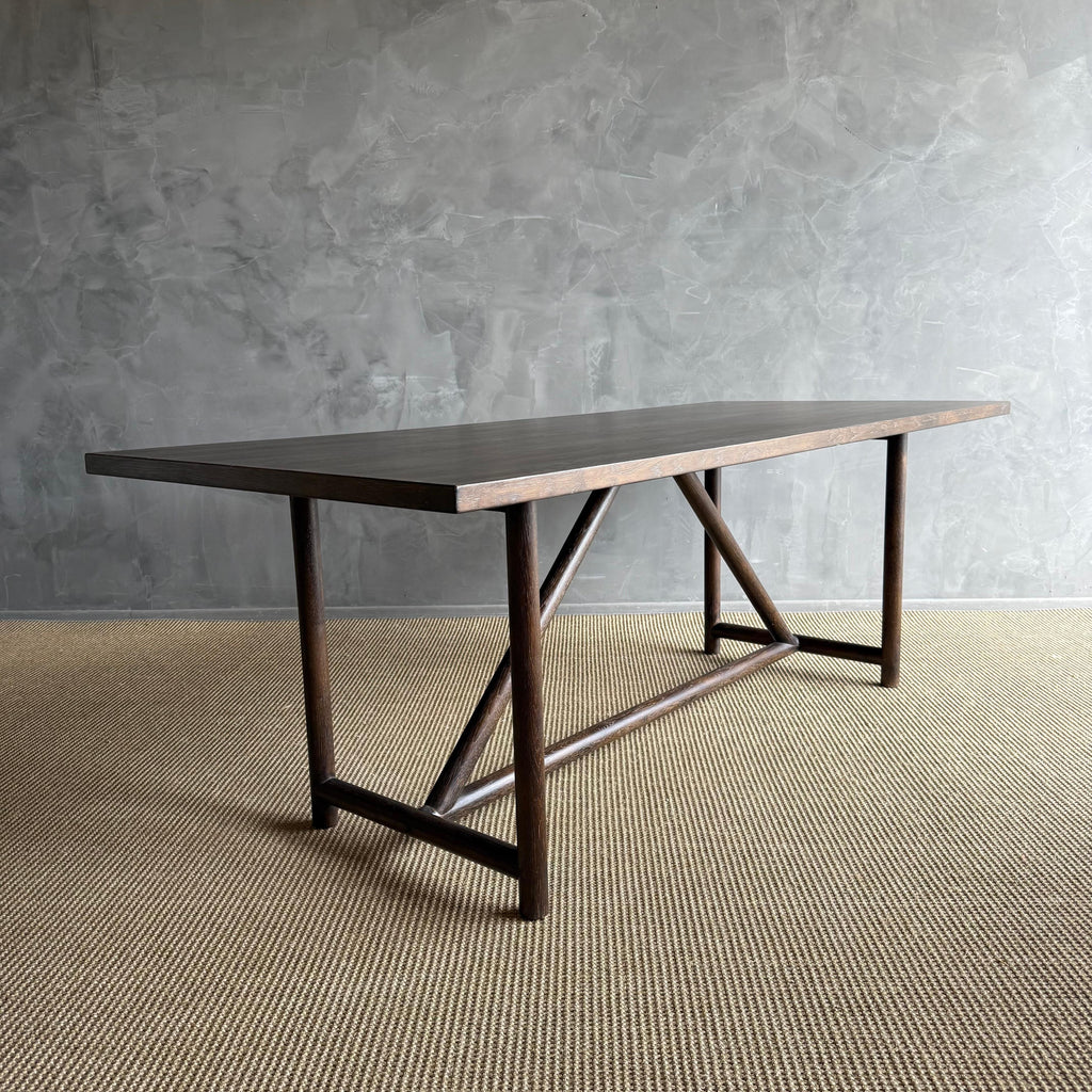 https://a.1stdibscdn.com/reclaimed-wood-oak-dining-table-84-for-sale-picture-5/f_18223/f_476597921763774064185/IMG_1415_2_master.jpg