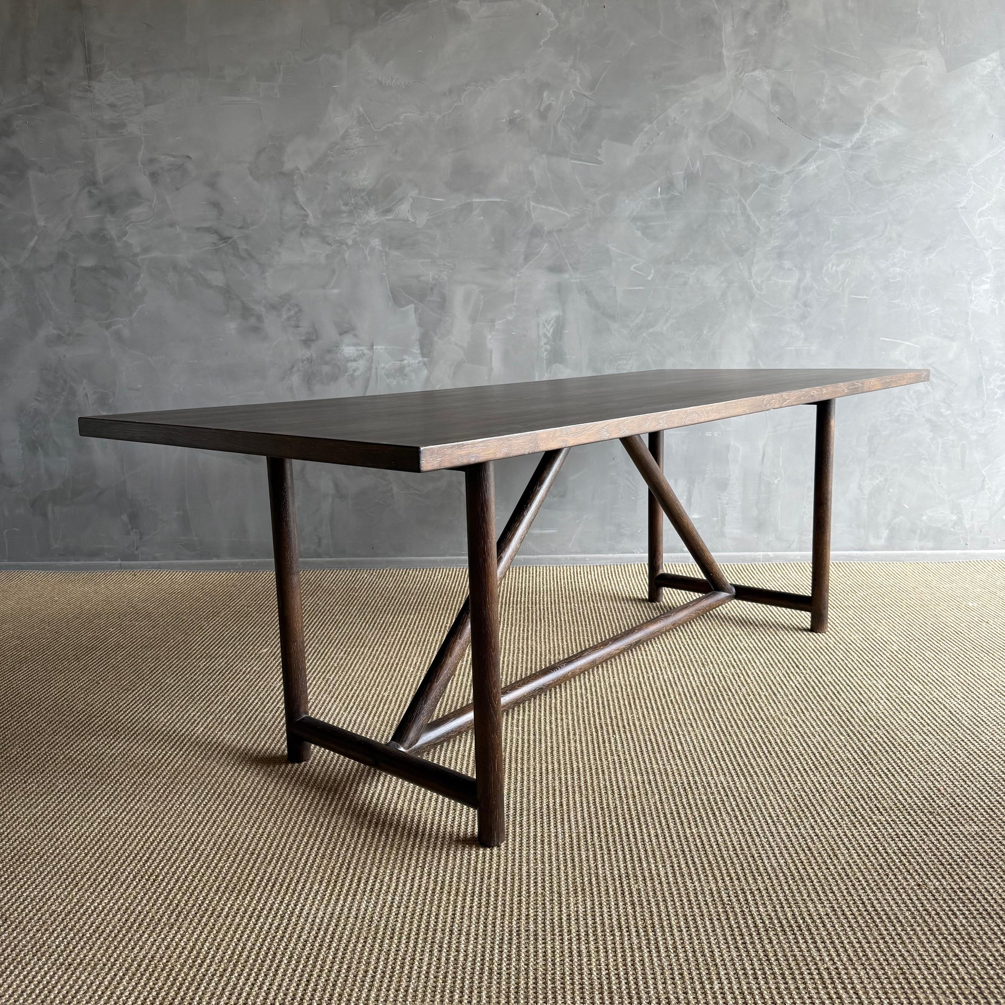https://a.1stdibscdn.com/reclaimed-wood-oak-dining-table-84-for-sale-picture-5/f_18223/f_476597921763774064185/IMG_1415_2_master.jpg
