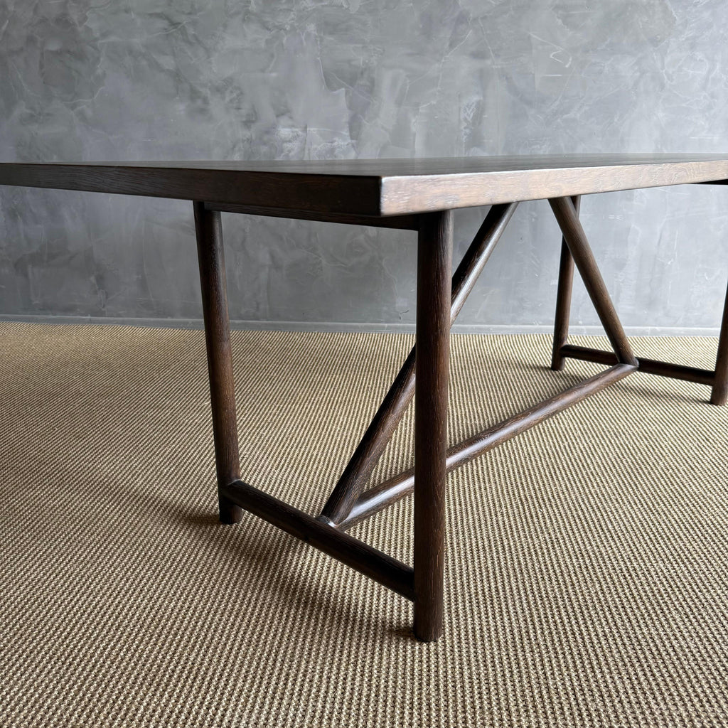 https://a.1stdibscdn.com/reclaimed-wood-oak-dining-table-84-for-sale-picture-6/f_18223/f_476597921763774061925/IMG_1416_2_master.jpg