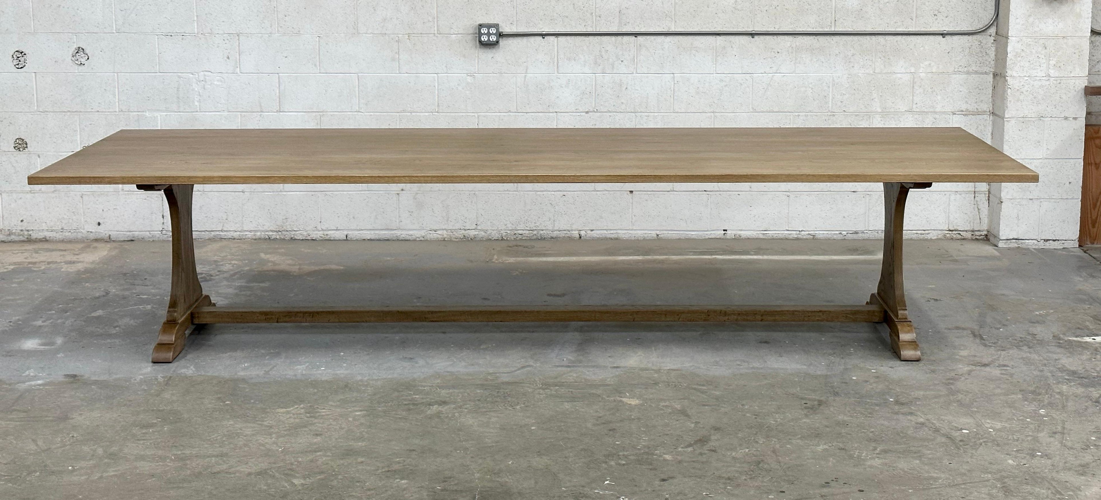 https://a.1stdibscdn.com/custom-carina-dining-table-made-from-flat-sawn-oak-for-sale-picture-2/f_8065/f_469636021759915845434/IMG_1499_master.jpg