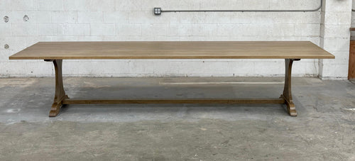 https://a.1stdibscdn.com/custom-carina-dining-table-made-from-flat-sawn-oak-for-sale-picture-2/f_8065/f_469636021759915845434/IMG_1499_master.jpg