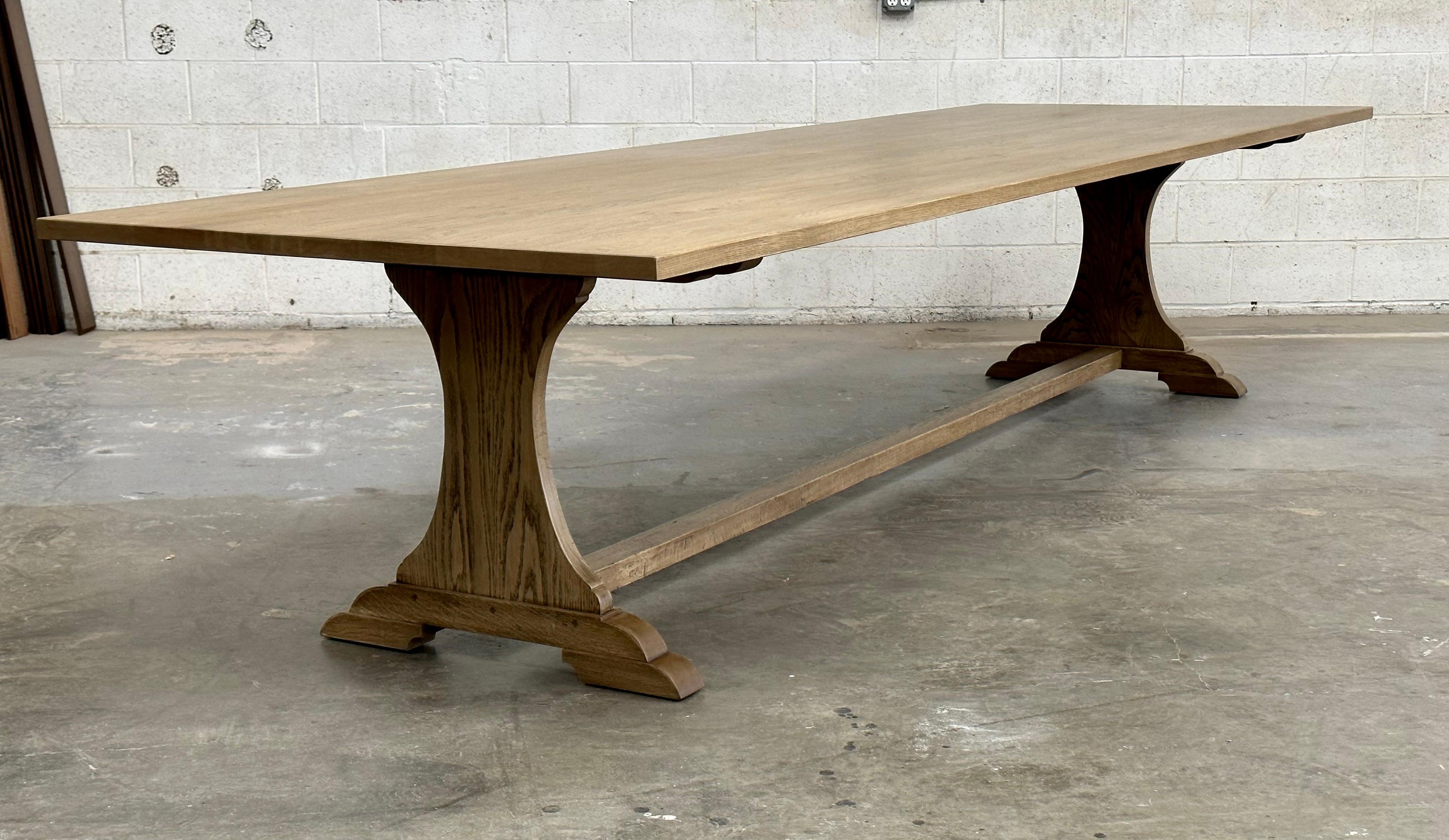 https://a.1stdibscdn.com/custom-carina-dining-table-made-from-flat-sawn-oak-for-sale-picture-3/f_8065/f_469636021759915846538/IMG_1501_master.jpg