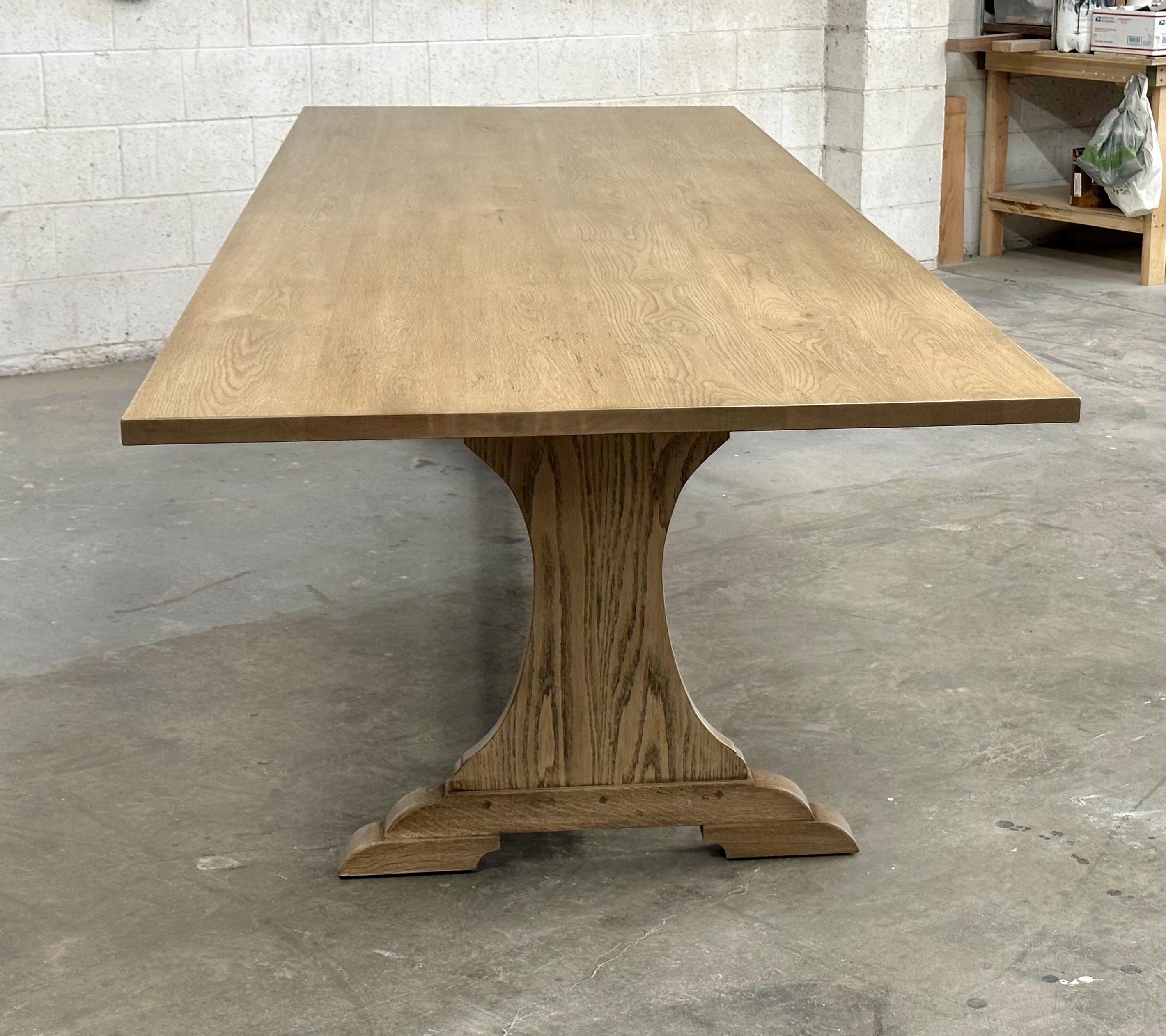 https://a.1stdibscdn.com/custom-carina-dining-table-made-from-flat-sawn-oak-for-sale-picture-5/f_8065/f_469636021759915846510/IMG_1502_master.jpg