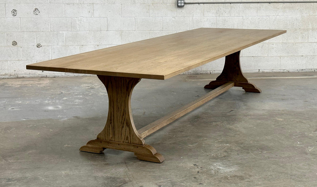 https://a.1stdibscdn.com/custom-carina-dining-table-made-from-flat-sawn-oak-for-sale-picture-6/f_8065/f_469636021759915846526/IMG_1503_master.jpg