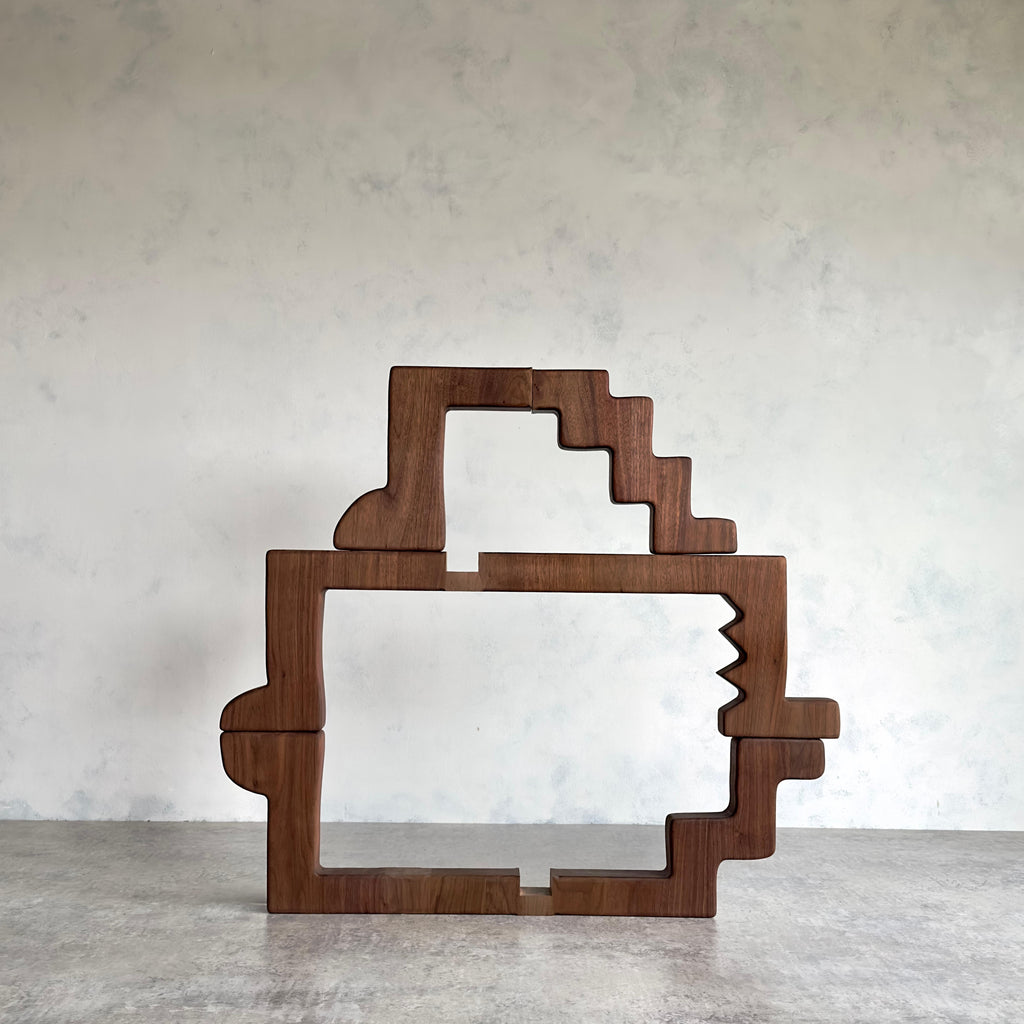 https://a.1stdibscdn.com/many-feet-coffee-table-by-msj-furniture-studio-for-sale-picture-12/f_31653/f_382290621706899479359/IMG_1519_master.jpg