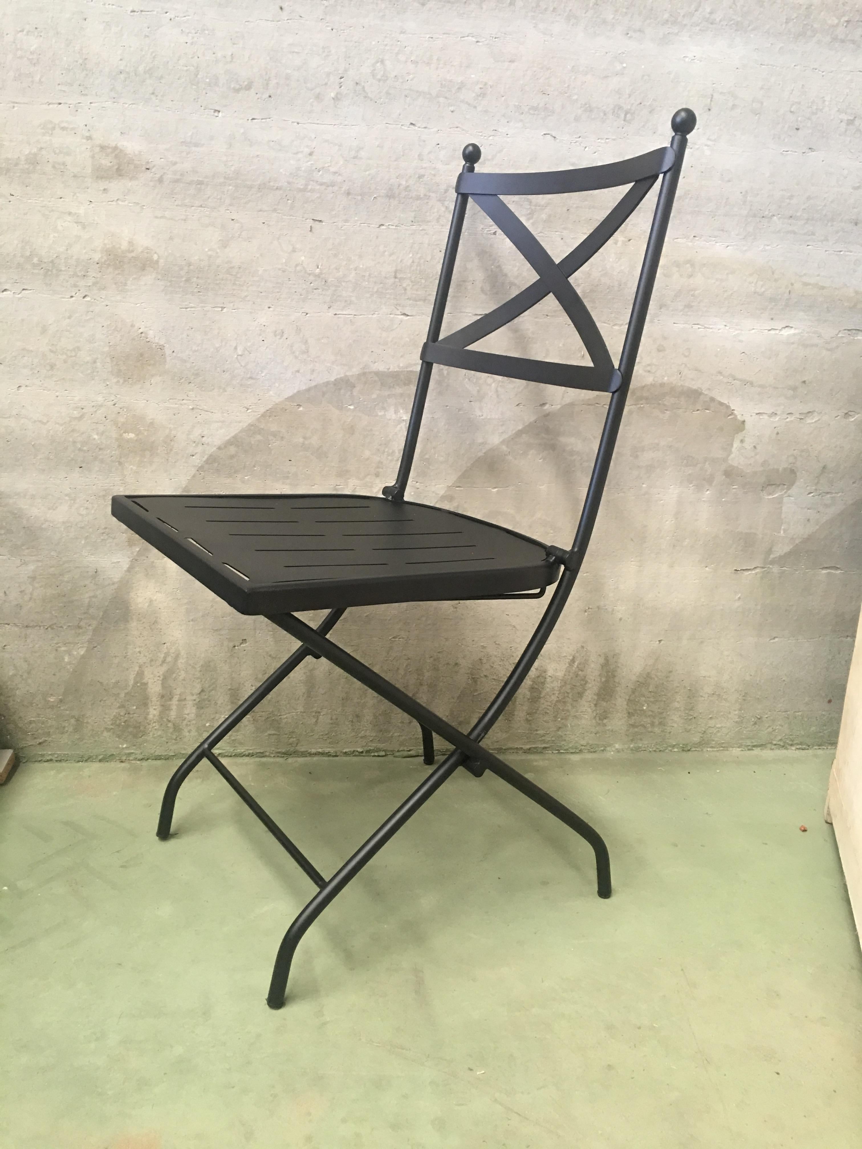 https://a.1stdibscdn.com/french-vintage-style-bistro-folding-iron-chair-indoor-outdoor-for-sale-picture-8/f_17262/f_150730811560366678513/IMG_1536490539290_master.JPG