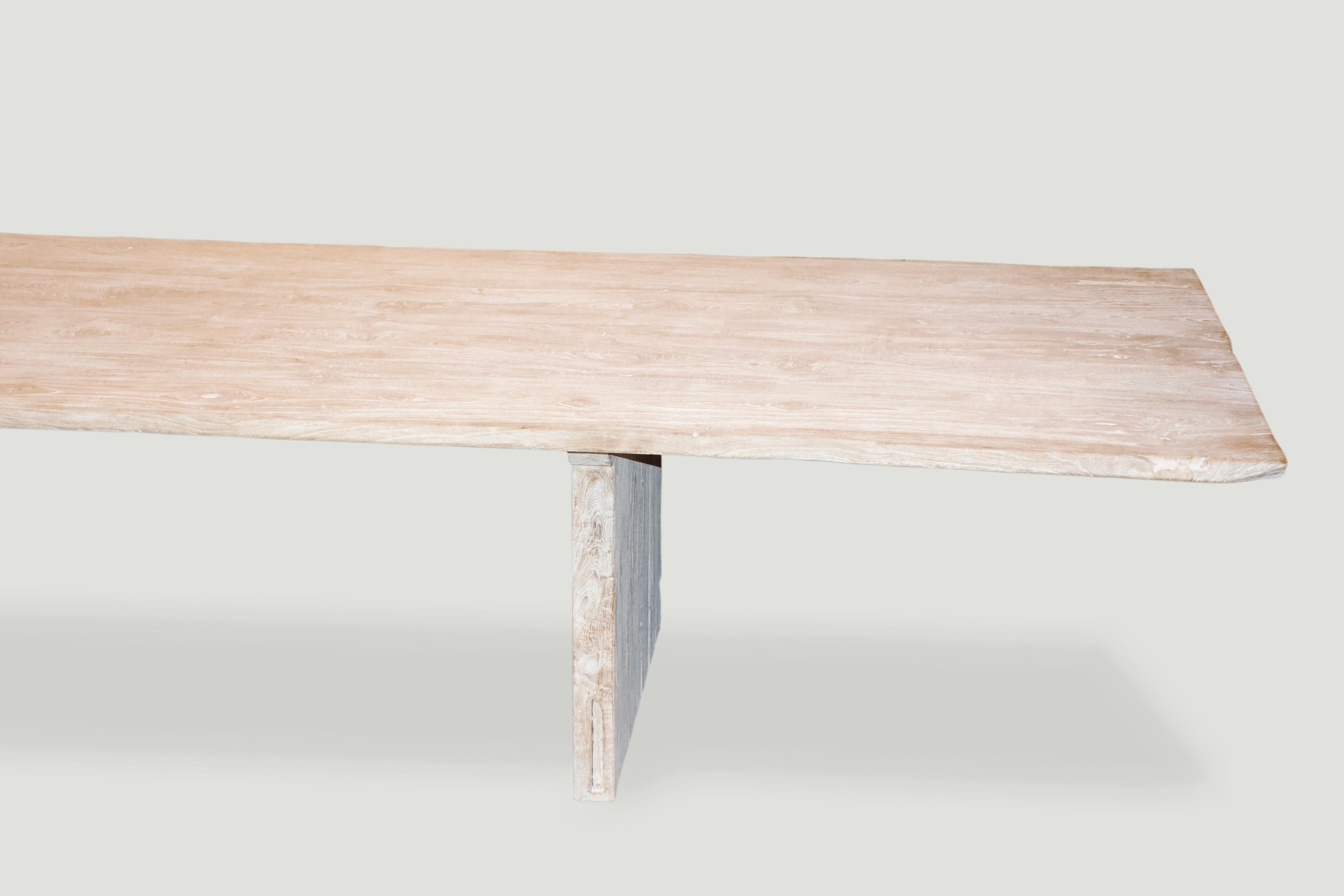 https://a.1stdibscdn.com/andrianna-shamaris-reclaimed-teak-wood-dining-table-for-sale-picture-5/f_10806/1578997760795/IMG_1539_master.jpeg