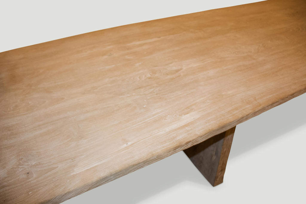 https://a.1stdibscdn.com/andrianna-shamaris-reclaimed-teak-wood-dining-table-for-sale-picture-3/f_10806/1578997757388/IMG_1540_master.jpeg