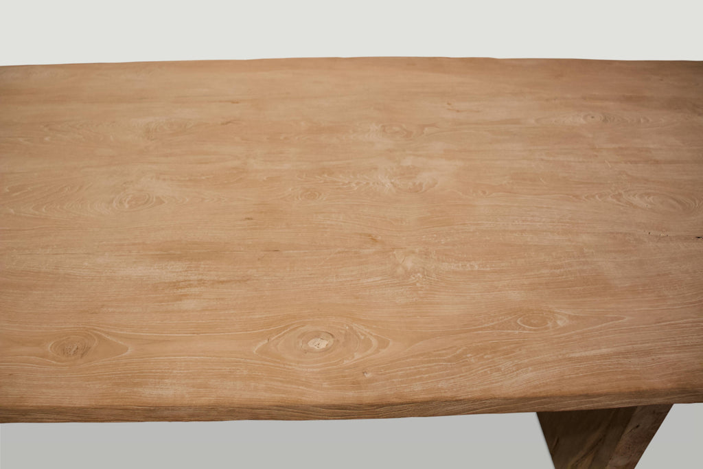 https://a.1stdibscdn.com/andrianna-shamaris-reclaimed-teak-wood-dining-table-for-sale-picture-6/f_10806/1578997750528/IMG_1542_master.jpeg