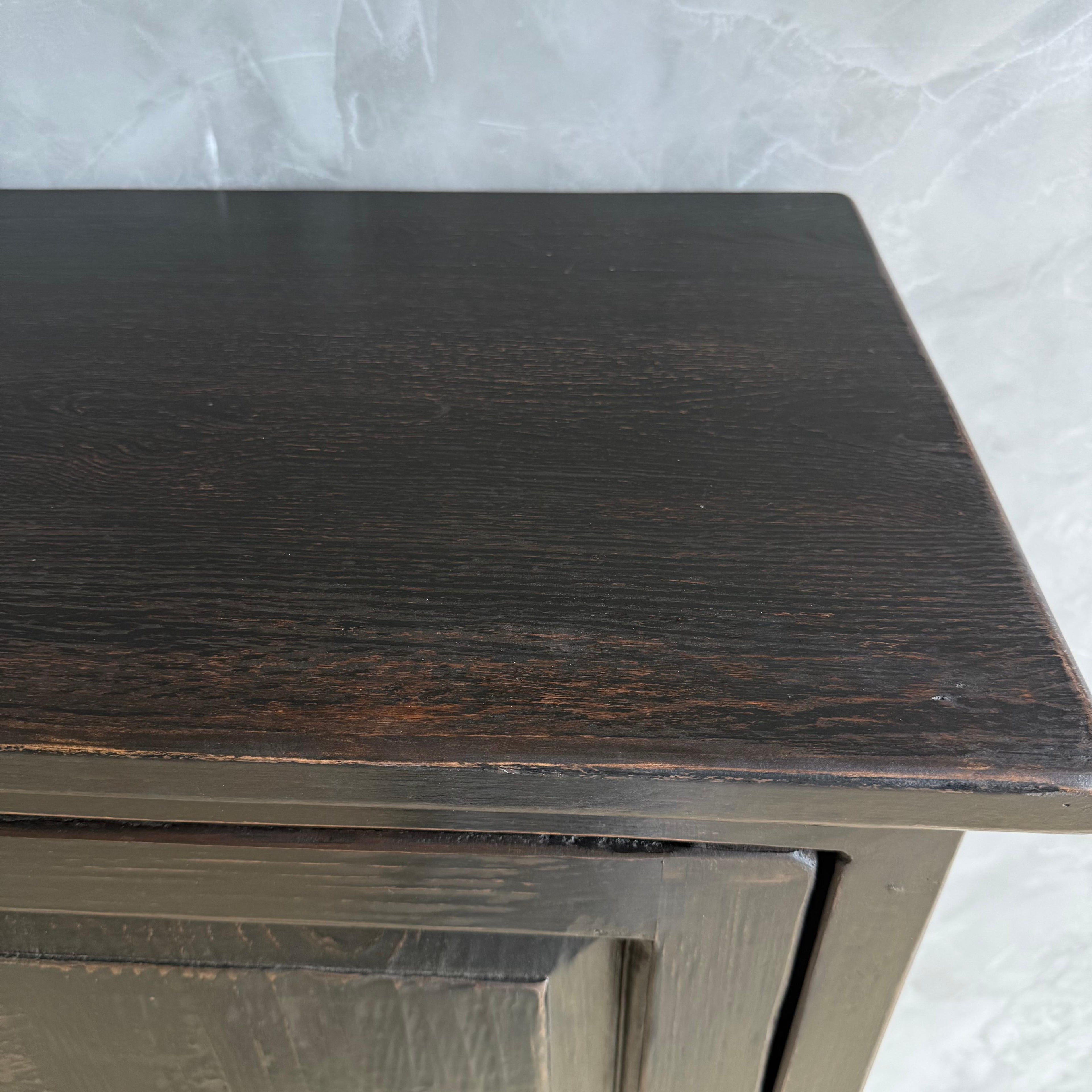 https://a.1stdibscdn.com/reclaimed-ebony-wood-dry-bar-cabinet-with-metal-legs-for-sale-picture-5/f_18223/f_476946921764020752194/IMG_1625_2_master.jpg