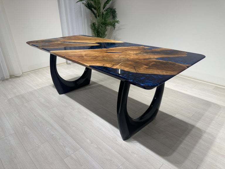https://a.1stdibscdn.com/walnut-resin-river-dining-table-epoxy-wood-table-epoxy-resin-table-top-for-sale-picture-12/f_91932/f_419892621729604768750/IMG_1683_master.JPG?width=768
