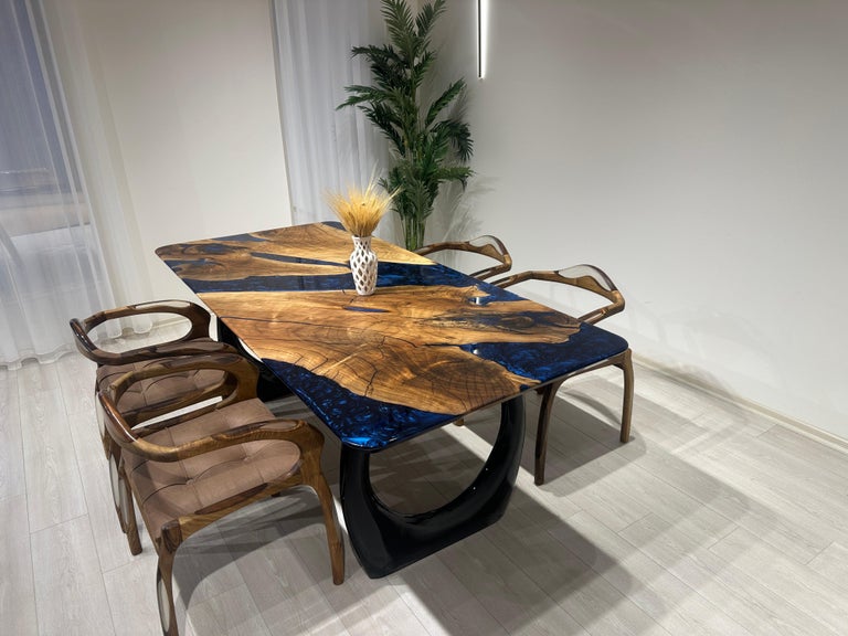https://a.1stdibscdn.com/walnut-resin-river-dining-table-epoxy-wood-table-epoxy-resin-table-top-for-sale-picture-17/f_91932/f_419892621729604784318/IMG_1704_master.JPG?width=768