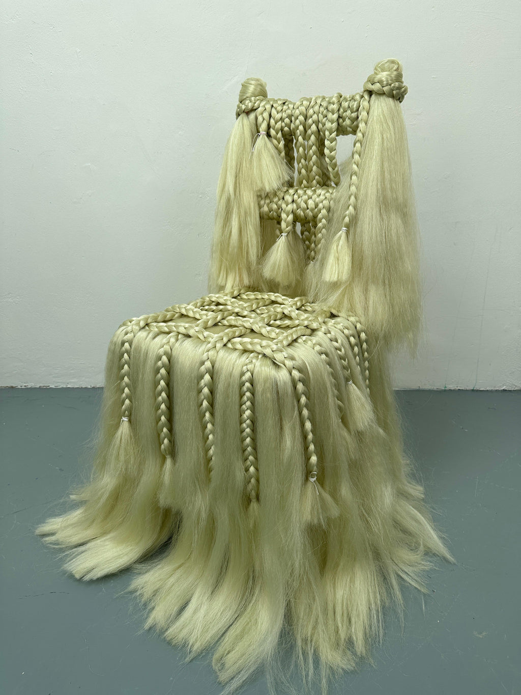 https://a.1stdibscdn.com/blondie-chair-by-maria-zakioso-for-sale-picture-7/f_12192/f_41573502/IMG_1726865100287_master.JPG