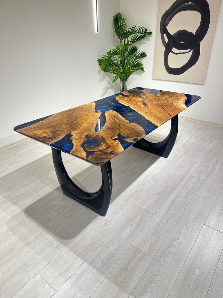 https://a.1stdibscdn.com/walnut-resin-river-dining-table-epoxy-wood-table-epoxy-resin-table-top-for-sale-picture-9/f_91932/f_41989262/IMG_1729604824431_master.JPG?width=768