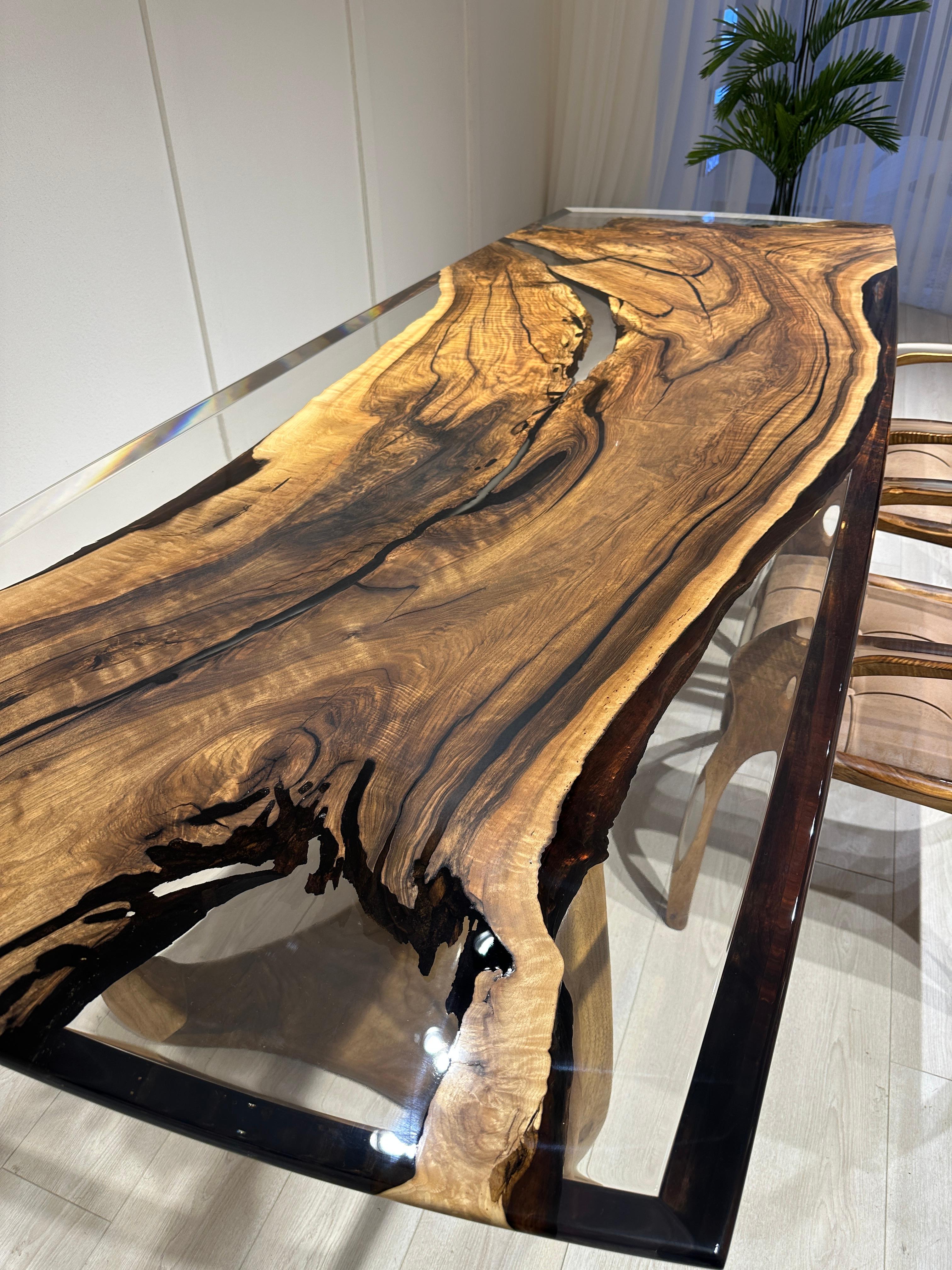 https://a.1stdibscdn.com/walnut-table-clear-one-piece-walnut-epoxy-resin-dining-room-table-for-sale-picture-3/f_91932/f_42703322/IMG_1733996309633_master.JPG
