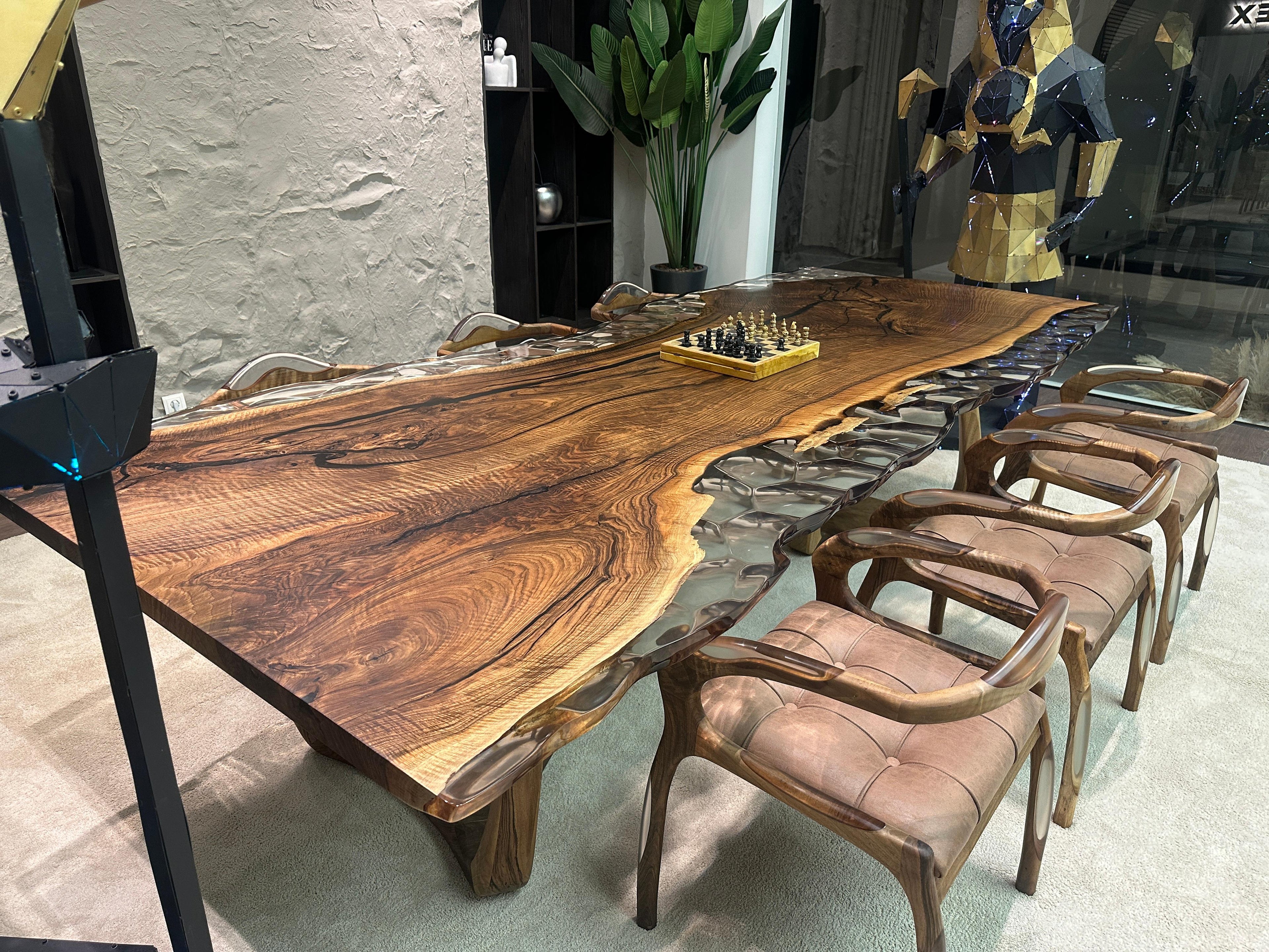 https://a.1stdibscdn.com/ultra-clear-wavy-epoxy-resin-dining-table-epoxy-resin-and-wood-table-for-sale-picture-4/f_91932/f_426476421733750117736/IMG_1746_master.JPG