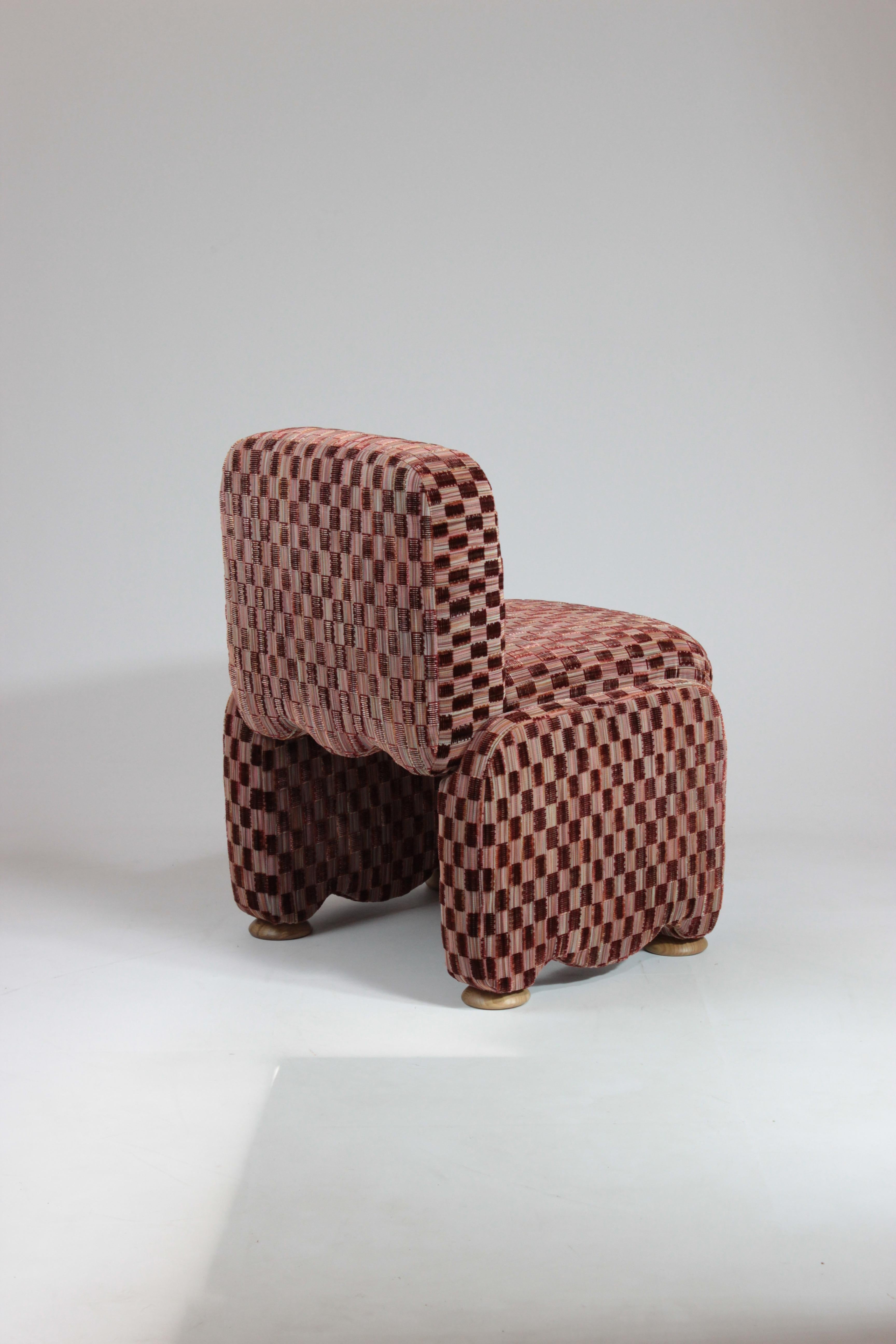 https://a.1stdibscdn.com/dooq-cindy-chair-withou-arms-in-red-fabric-for-sale-picture-2/f_54242/f_46419822/IMG_1756218104894_master.JPG