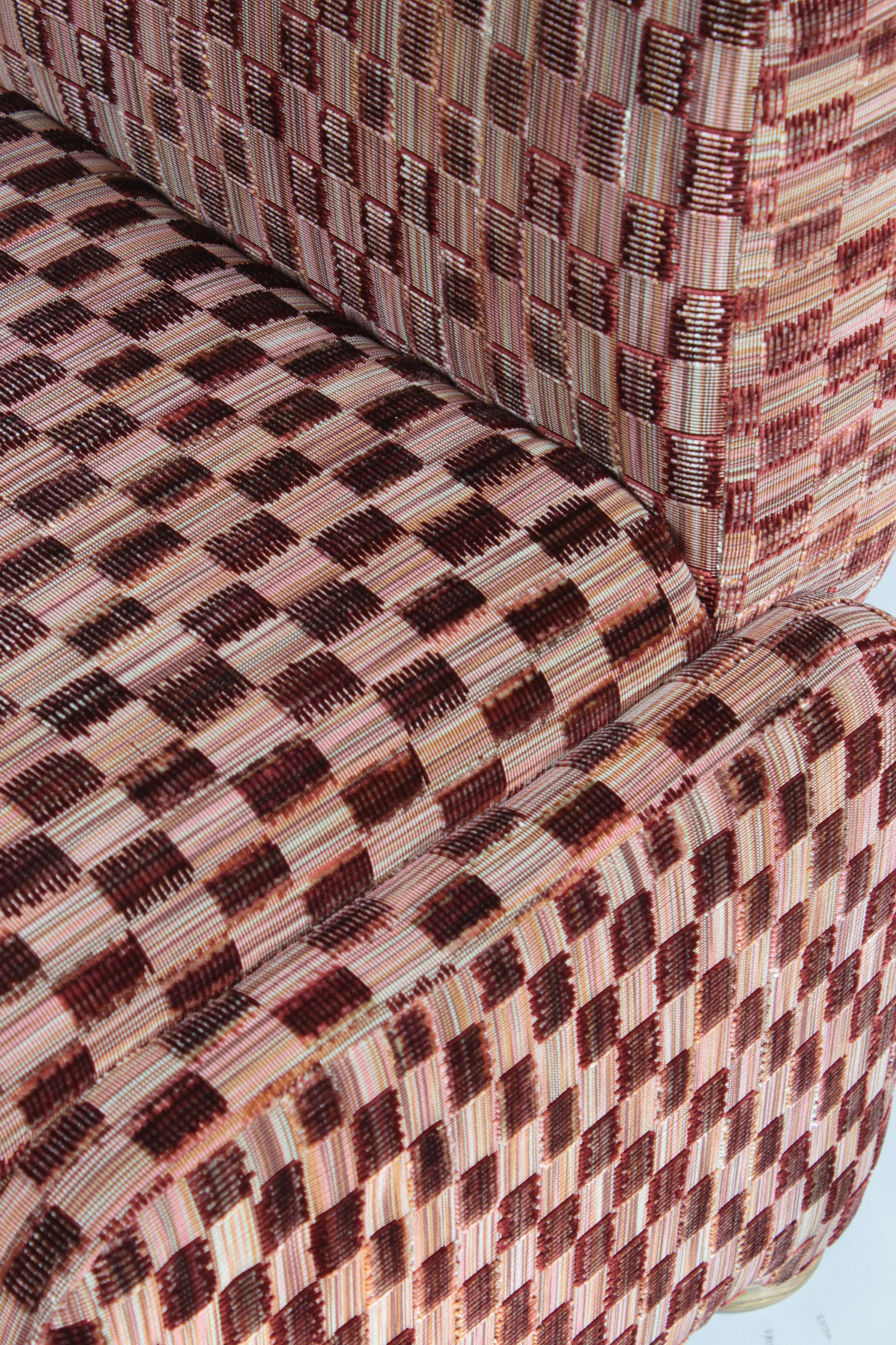 https://a.1stdibscdn.com/dooq-cindy-chair-withou-arms-in-red-fabric-for-sale-picture-11/f_54242/f_46419822/IMG_1756218195614_master.JPG