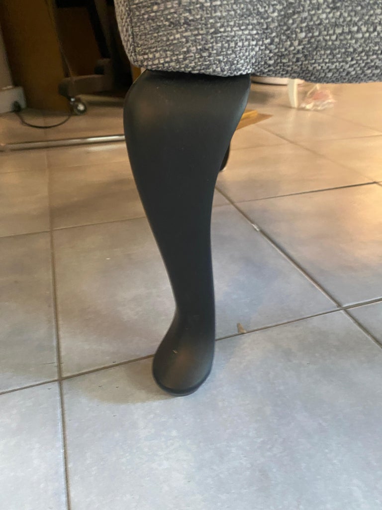 https://a.1stdibscdn.com/italian-contemporary-light-grey-fabric-and-black-wood-bergere-armchair-for-sale-picture-7/f_48502/f_48530062/IMG_1769515107524_master.JPG?width=768