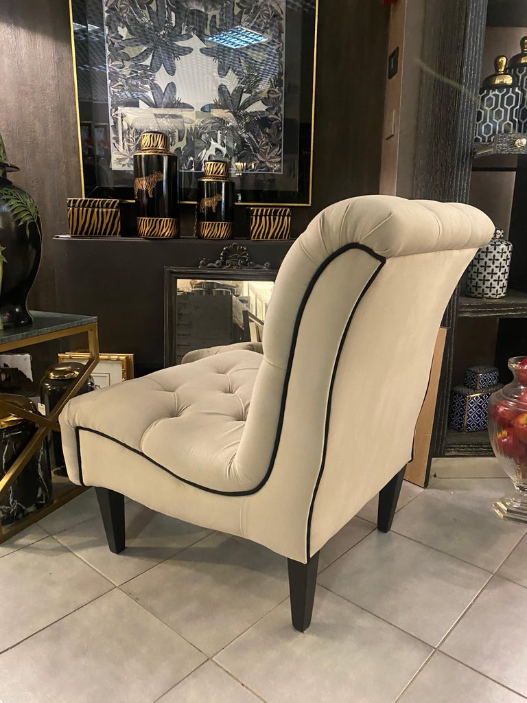 https://a.1stdibscdn.com/italian-contemporary-light-creamy-velvet-and-black-wood-bedroom-armchair-for-sale-picture-5/f_48502/f_48554512/IMG_1769624668431_master.JPG?width=768