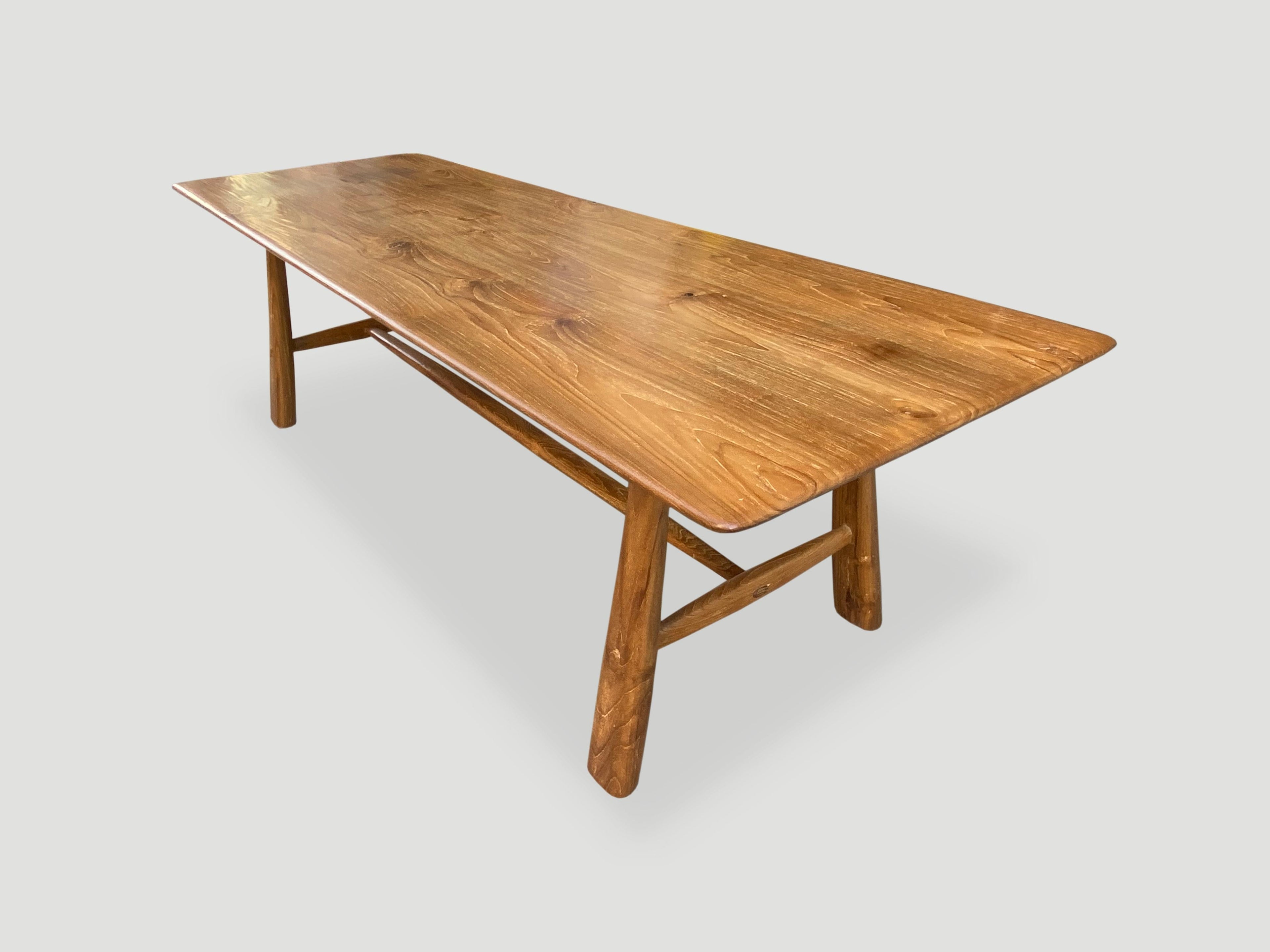 https://a.1stdibscdn.com/andrianna-shamaris-mid-century-couture-teak-wood-dining-table-for-sale-picture-4/f_10806/f_224799721612917777311/IMG_1850_master.jpg