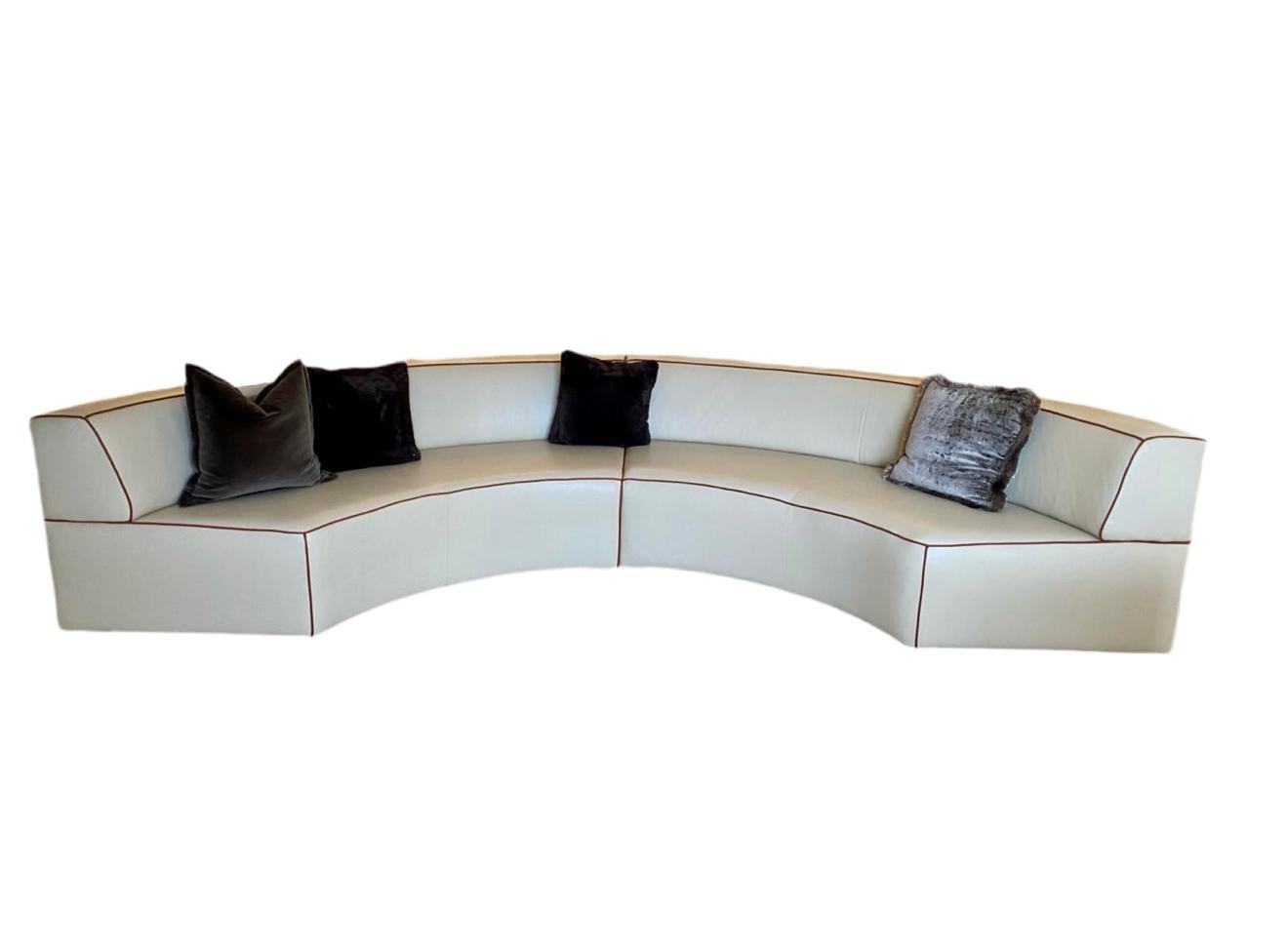https://a.1stdibscdn.com/our-full-circle-sofa-in-leather-for-sale-picture-6/f_79732/f_439607621741541771487/IMG_1862_master.jpeg