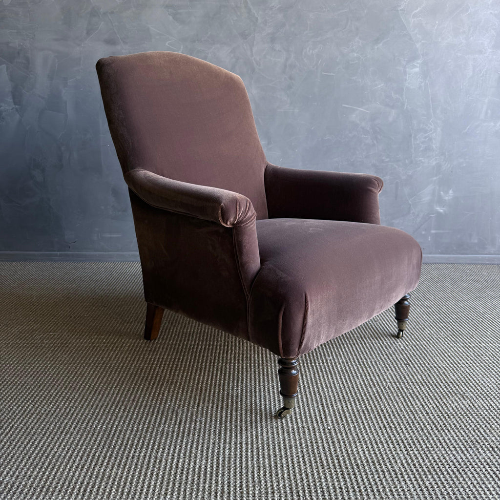 https://a.1stdibscdn.com/alma-napoleon-style-accent-chair-in-velvet-for-sale-picture-4/f_18223/f_478145921764728479866/IMG_1868_2_master.jpg