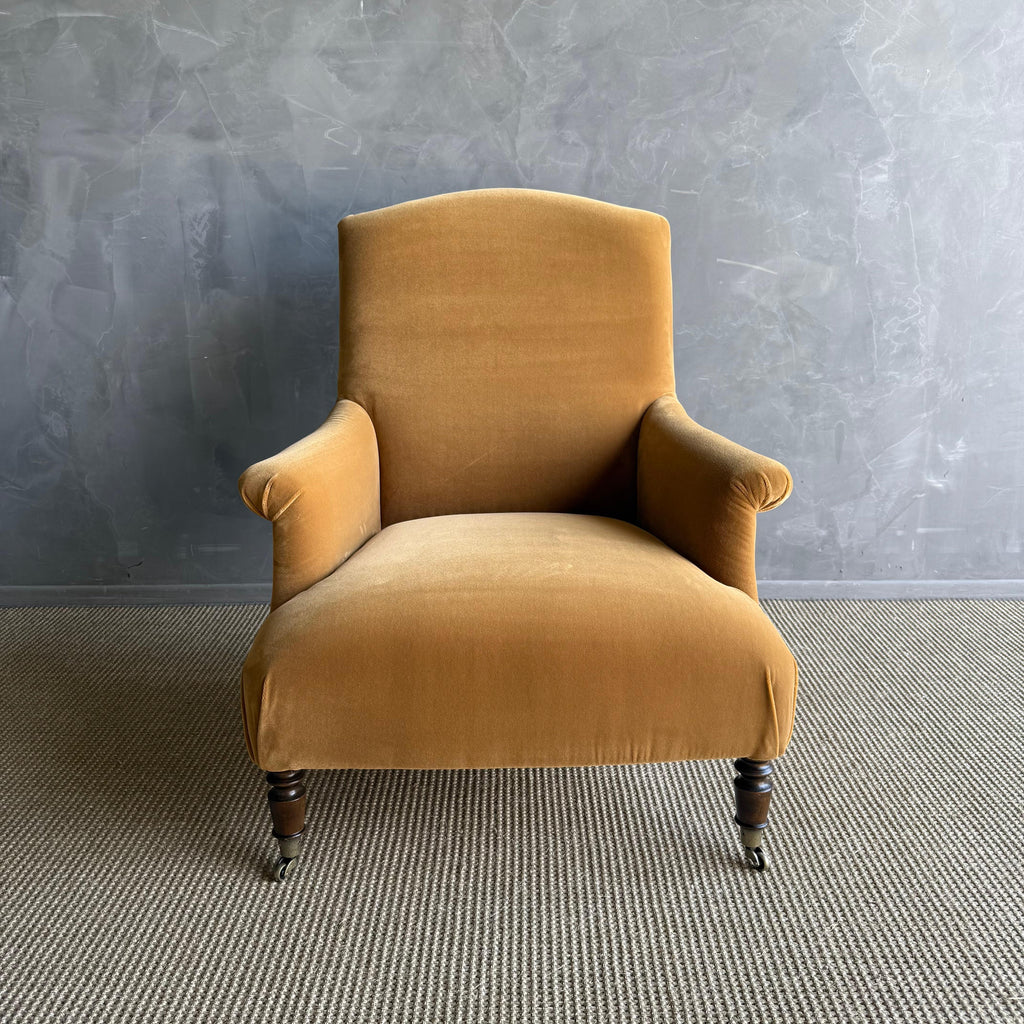 https://a.1stdibscdn.com/alma-upholstered-accent-chair-in-faux-mohair-velvet-for-sale-picture-5/f_18223/f_478146121764728660088/IMG_1882_2_master.jpg